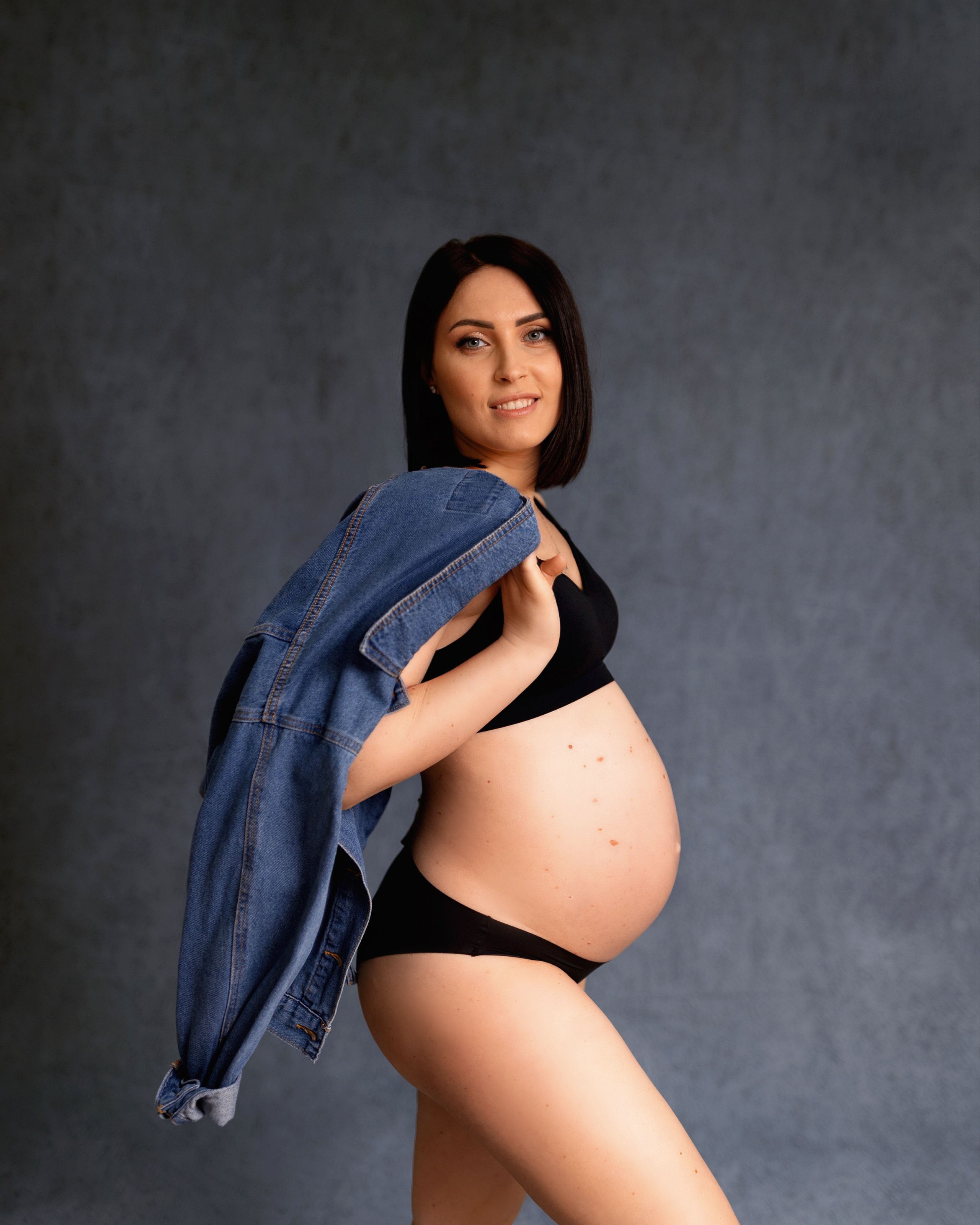 Studio Maternity. Professional photographer in NYC Kristina Bagdasaryan
