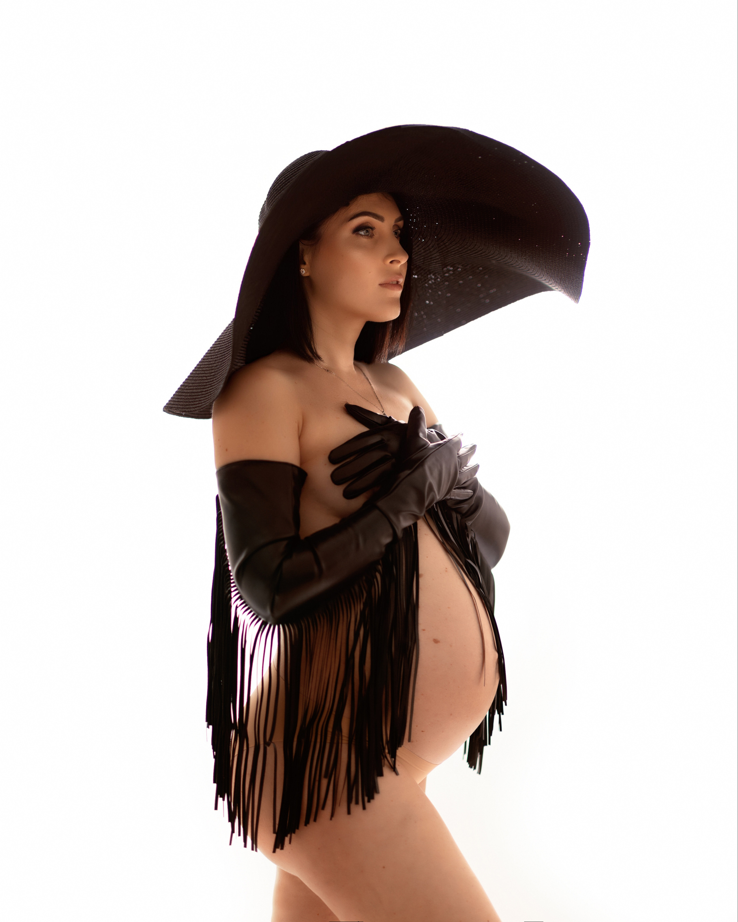 Studio Maternity. Professional photographer in NYC Kristina Bagdasaryan