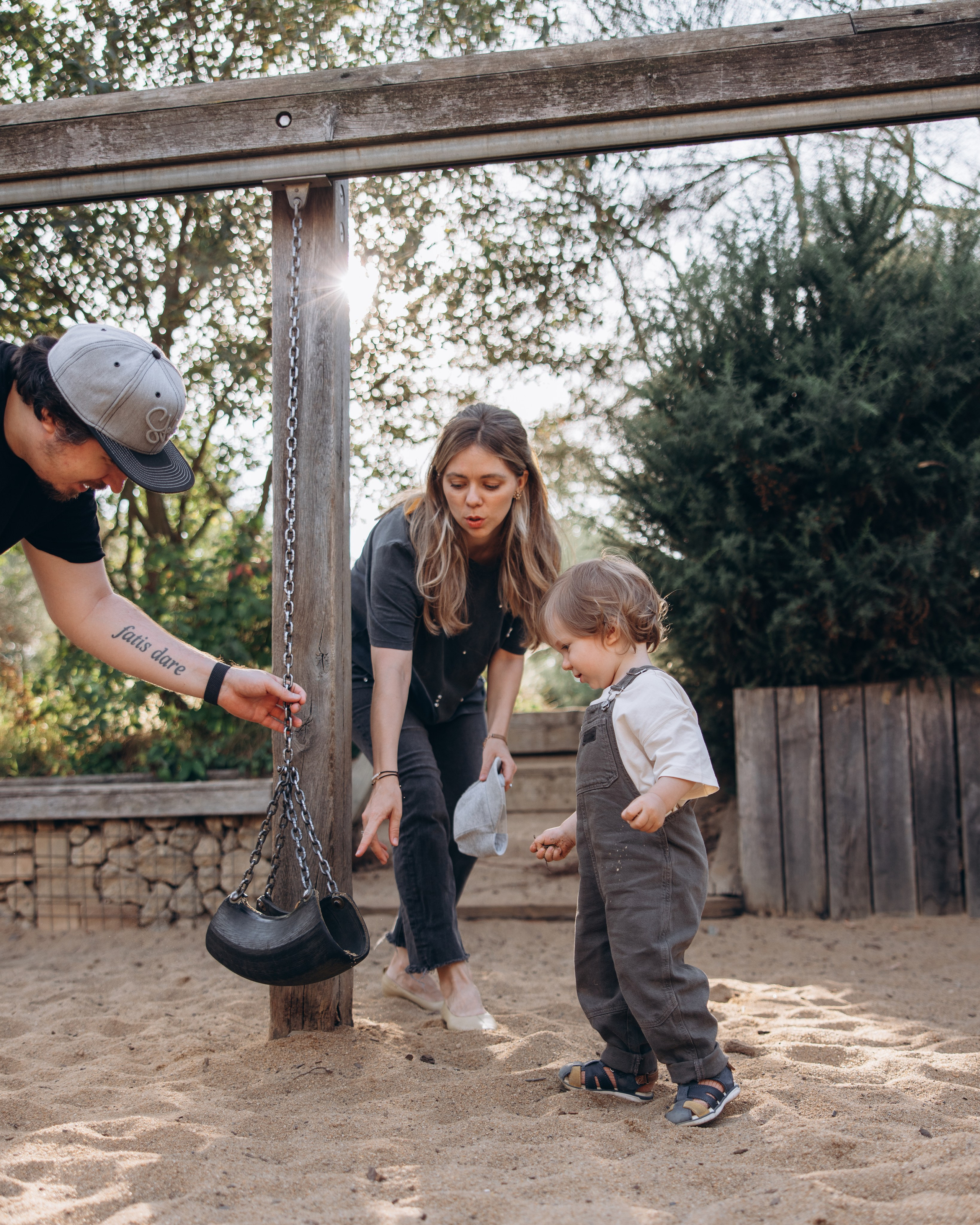 Maksim with parents (Queen Elizabeth Olympic park). Anastasia Klink, Photographer in London