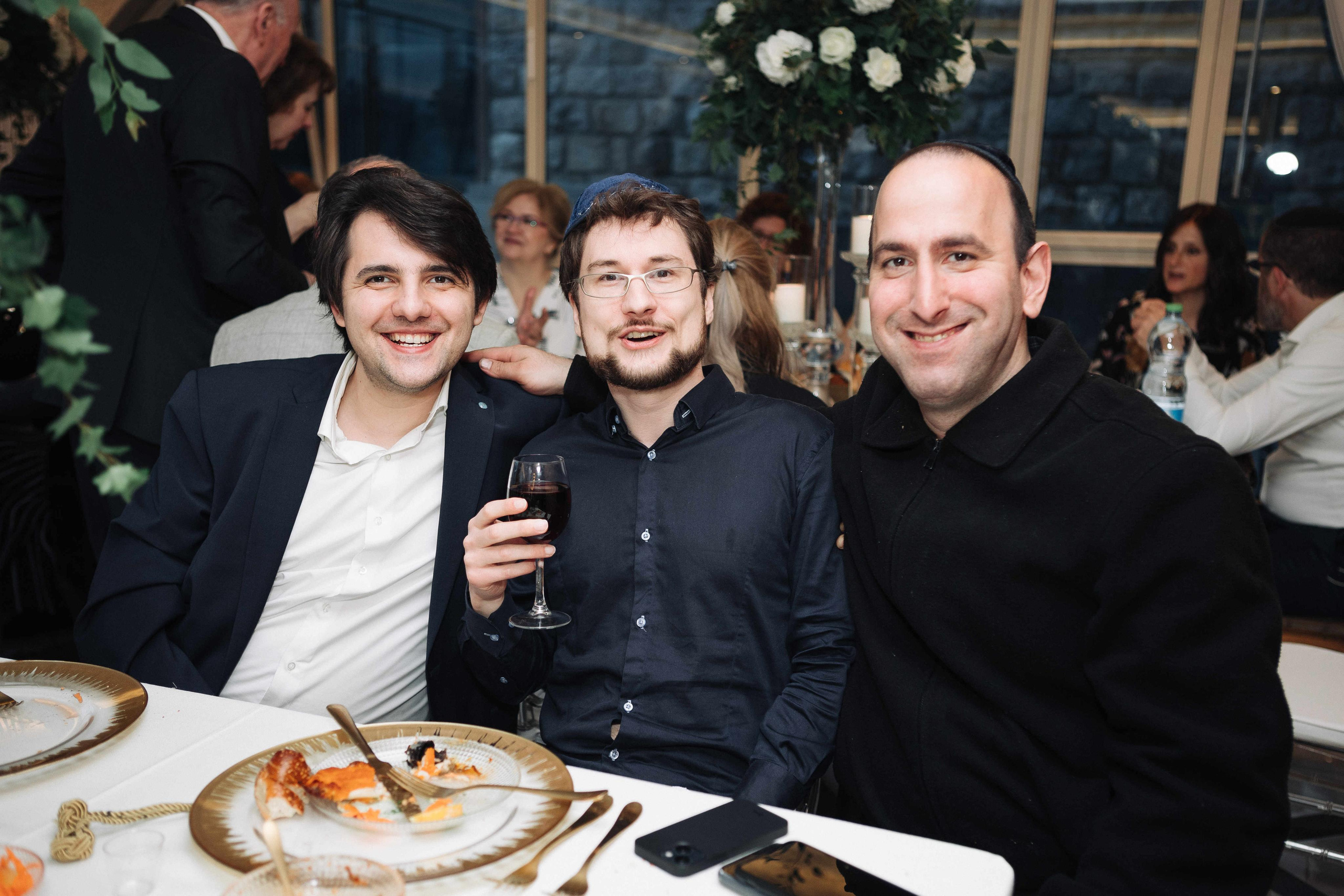 SMALL WEDDING IN THE OLD TOWN. PHOTOGRAPHER IN ISRAEL