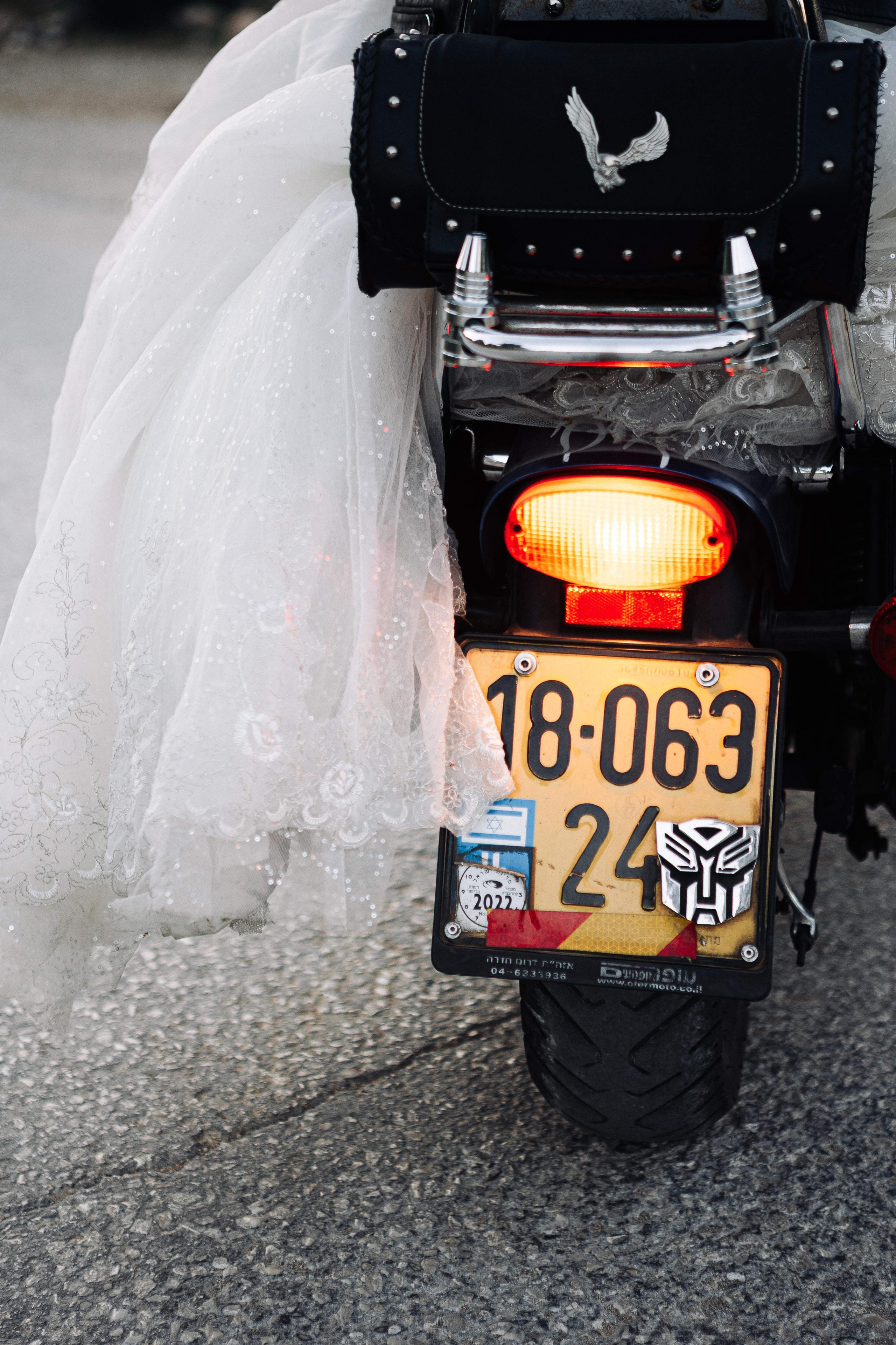 WEDDING PHOTOSHOOT WITH A MOTORCYCLE. PHOTOGRAPHER IN ISRAEL