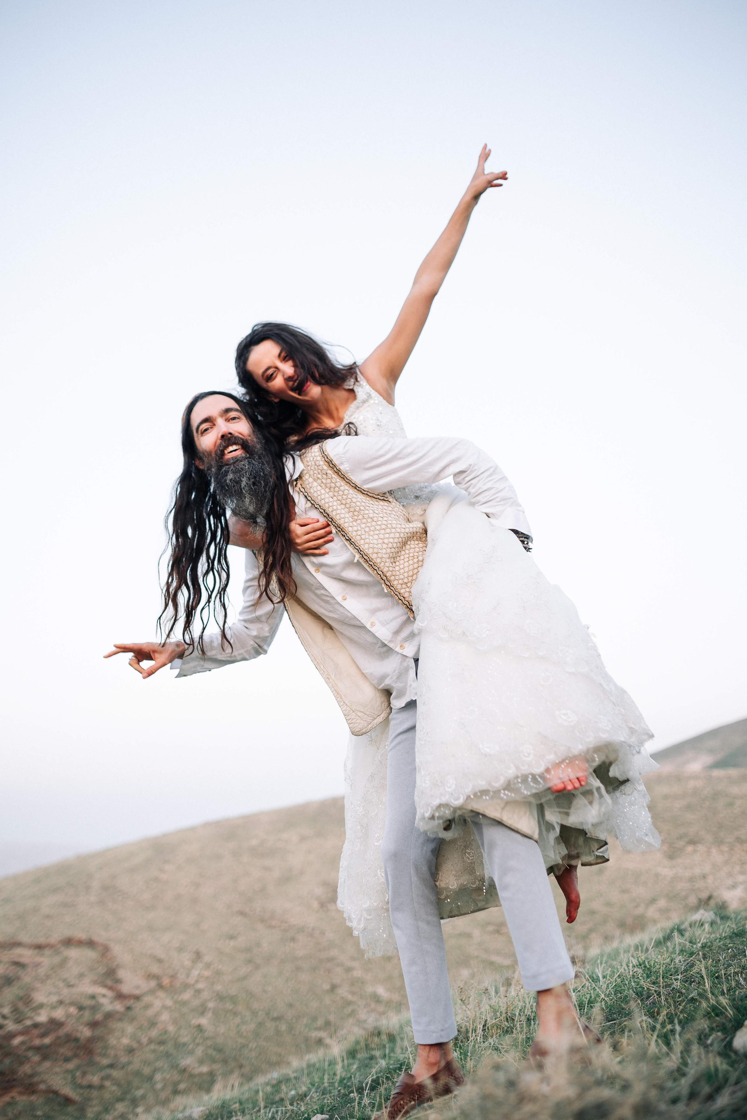 WEDDING PHOTOSHOOT NEAR MA’ALE ADUMIM. PHOTOGRAPHER IN ISRAEL