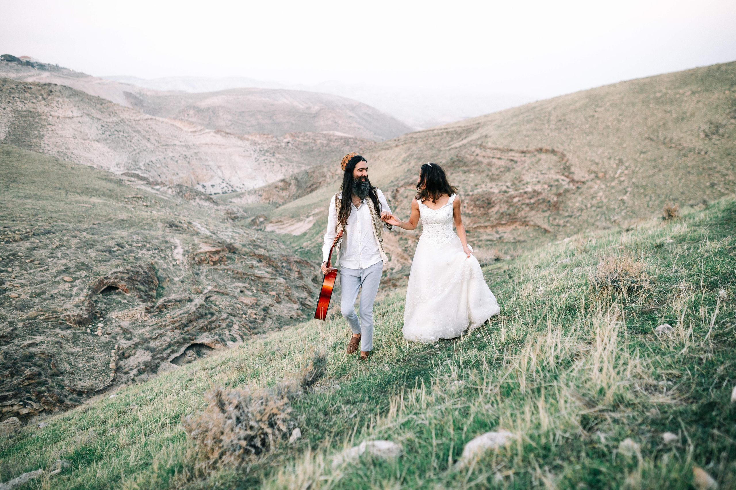 WEDDING PHOTOSHOOT NEAR MA’ALE ADUMIM. PHOTOGRAPHER IN ISRAEL