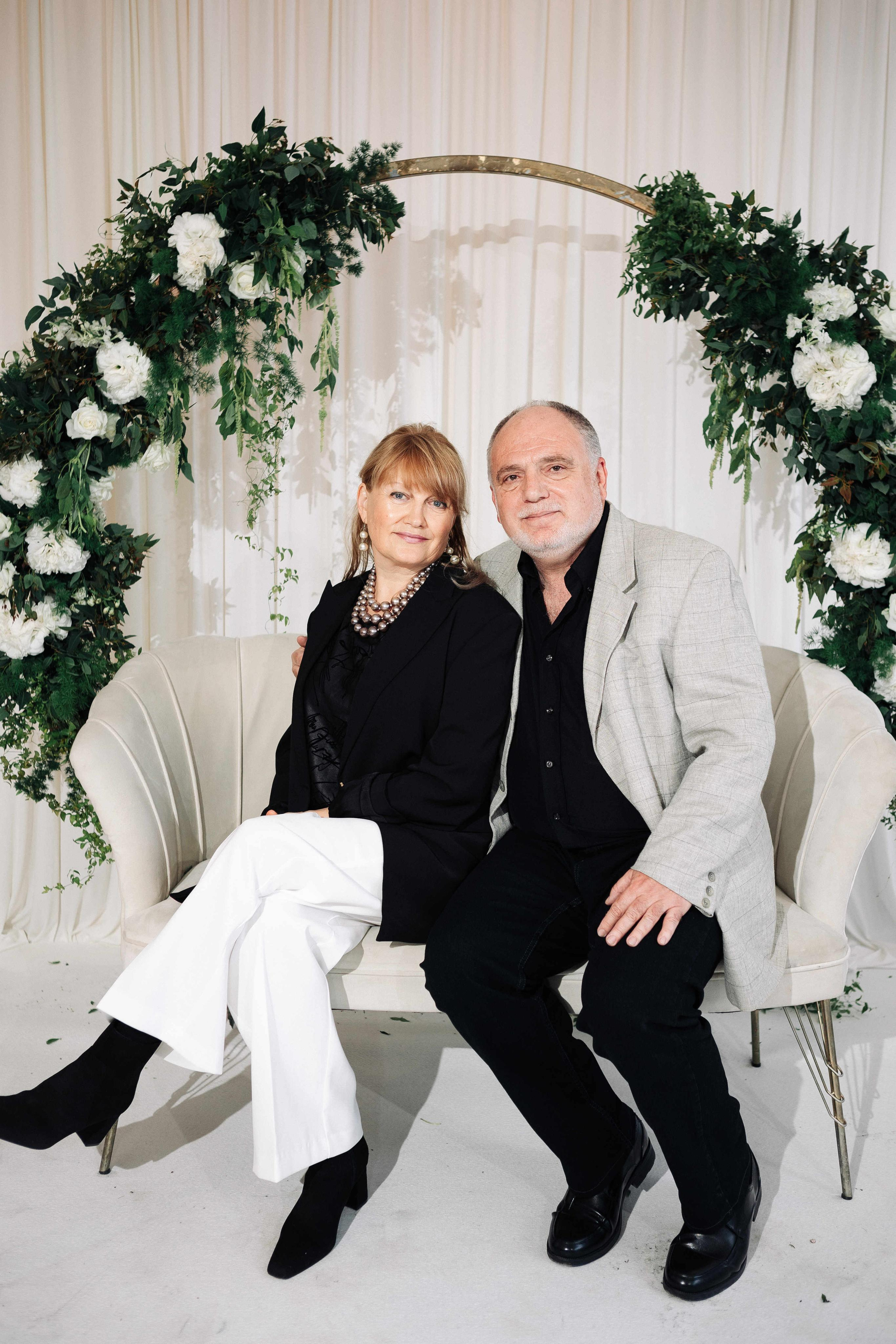 SMALL WEDDING IN THE OLD TOWN. PHOTOGRAPHER IN ISRAEL