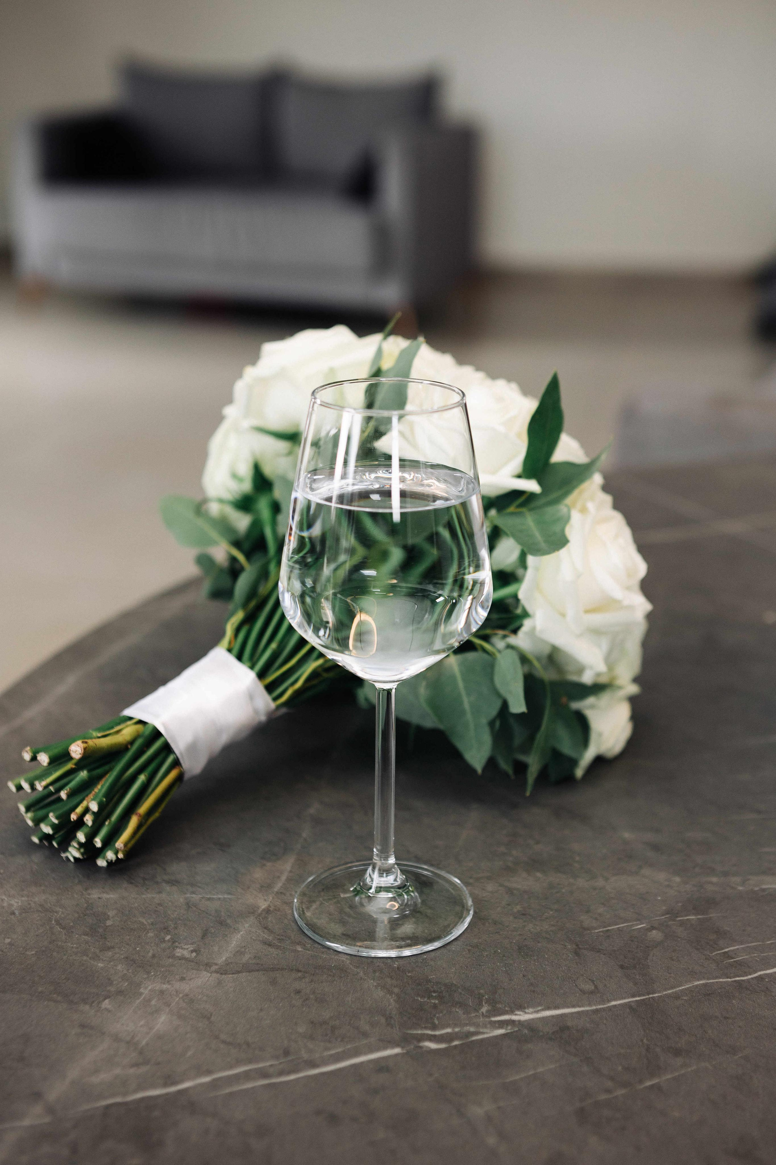 SMALL WEDDING IN THE OLD TOWN. PHOTOGRAPHER IN ISRAEL