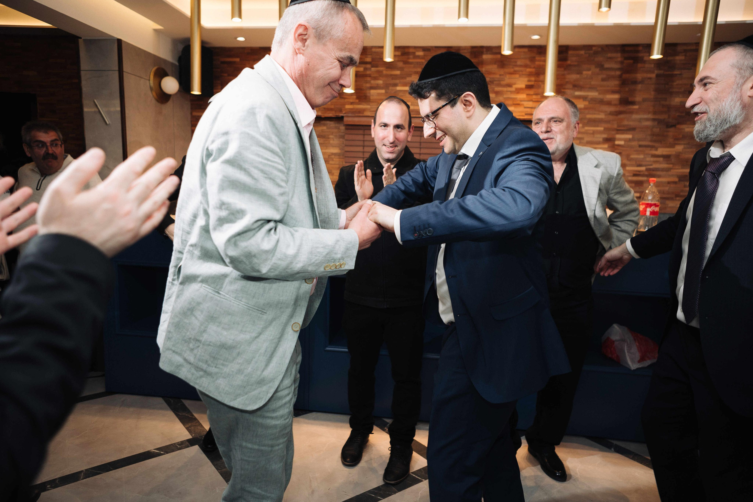 SMALL WEDDING IN THE OLD TOWN. PHOTOGRAPHER IN ISRAEL