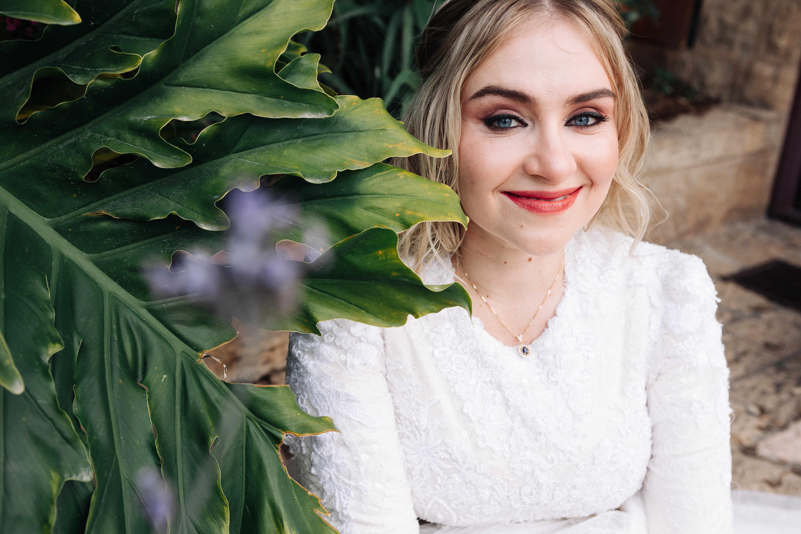 SMALL WEDDING IN THE OLD TOWN. PHOTOGRAPHER IN ISRAEL
