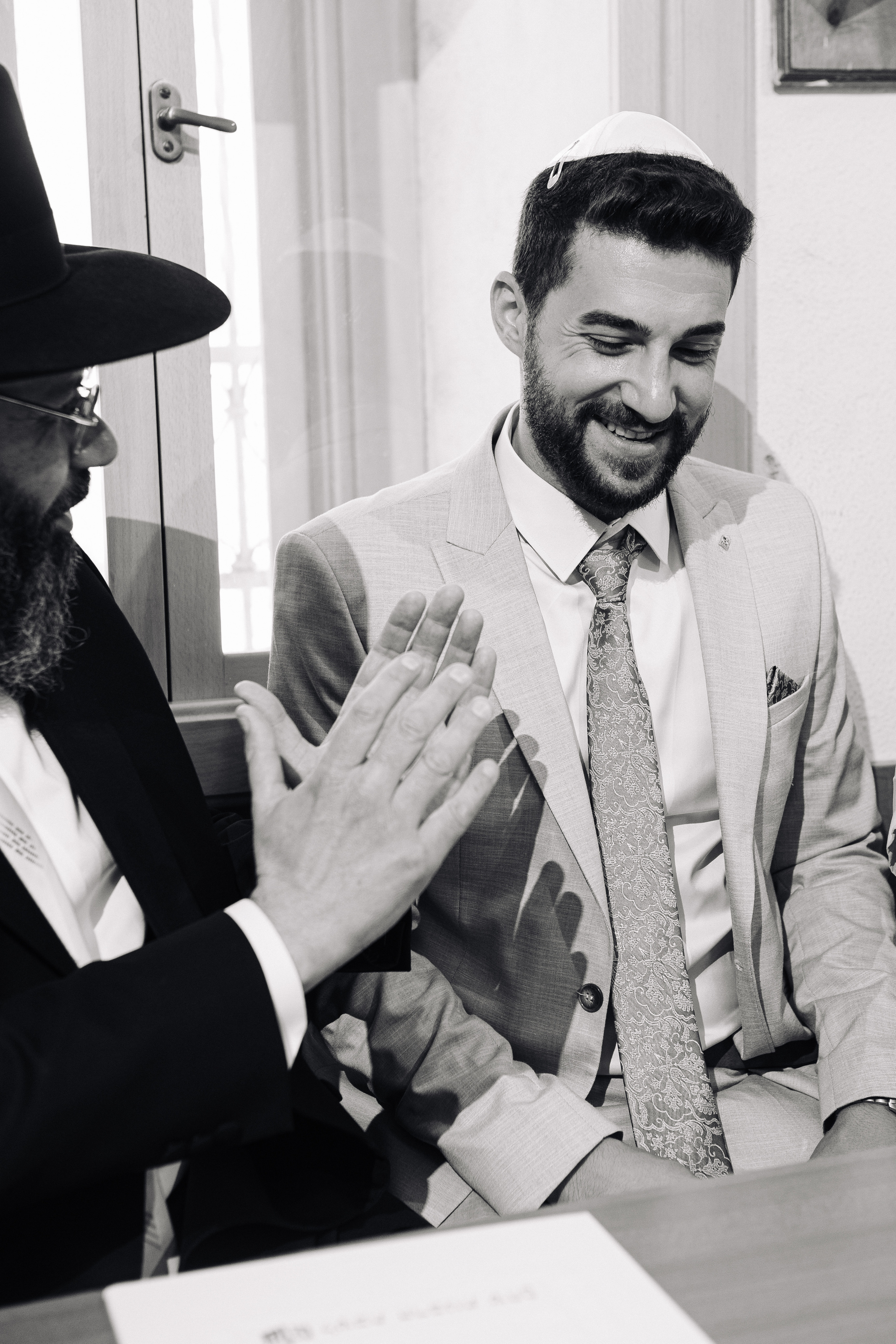 Little wedding in the old synagogue. Https://shi-photo.com/