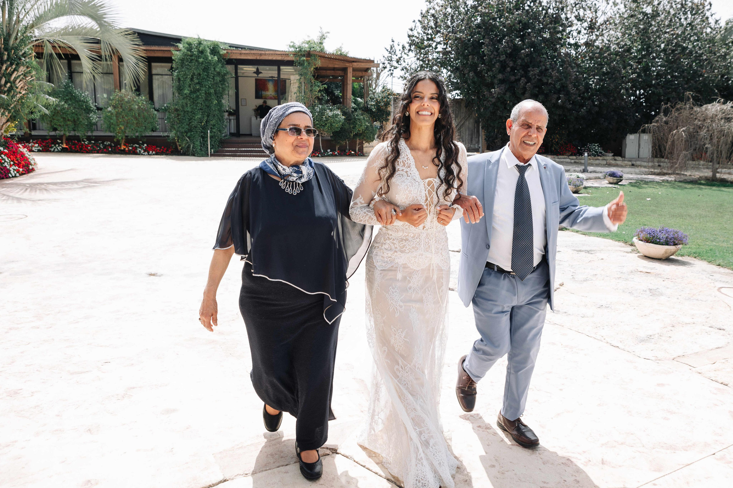 FRIDAY MORNING WEDDING. Https://shi-photo.com/