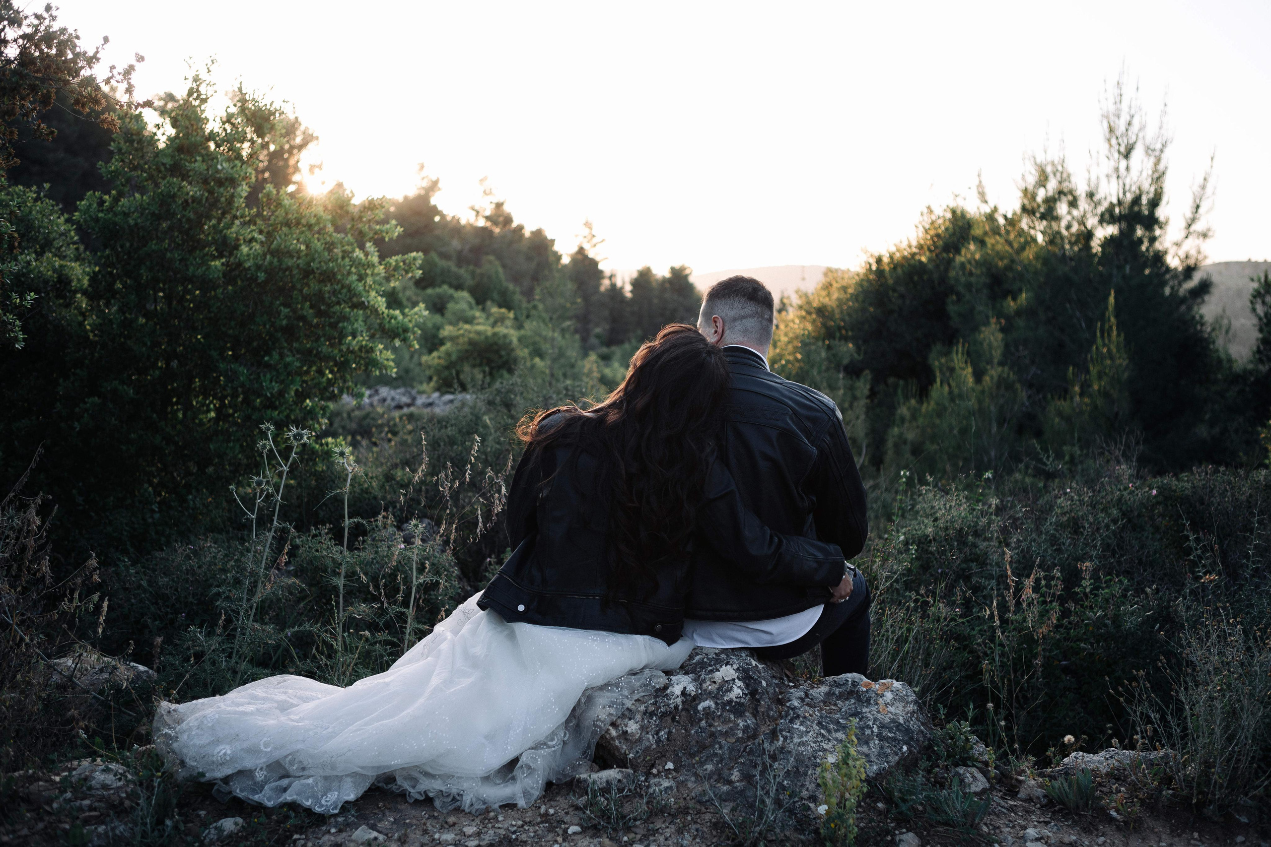 WEDDING PHOTOSHOOT WITH A MOTORCYCLE. PHOTOGRAPHER IN ISRAEL