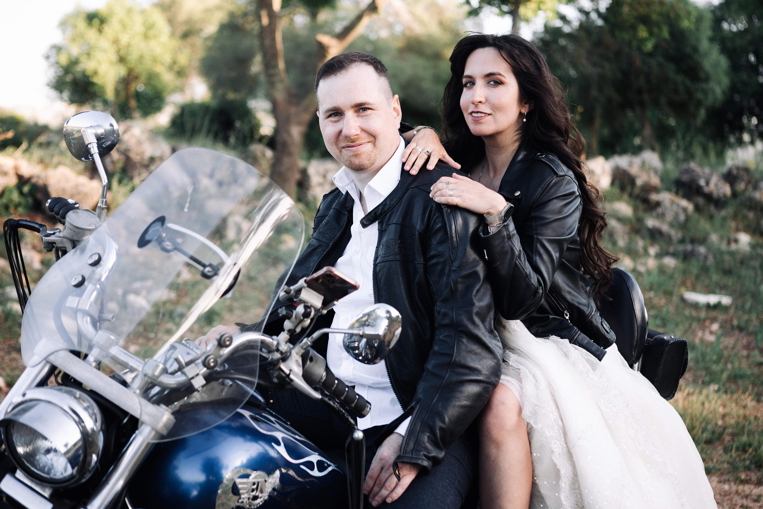 WEDDING PHOTOSHOOT WITH A MOTORCYCLE. PHOTOGRAPHER IN ISRAEL