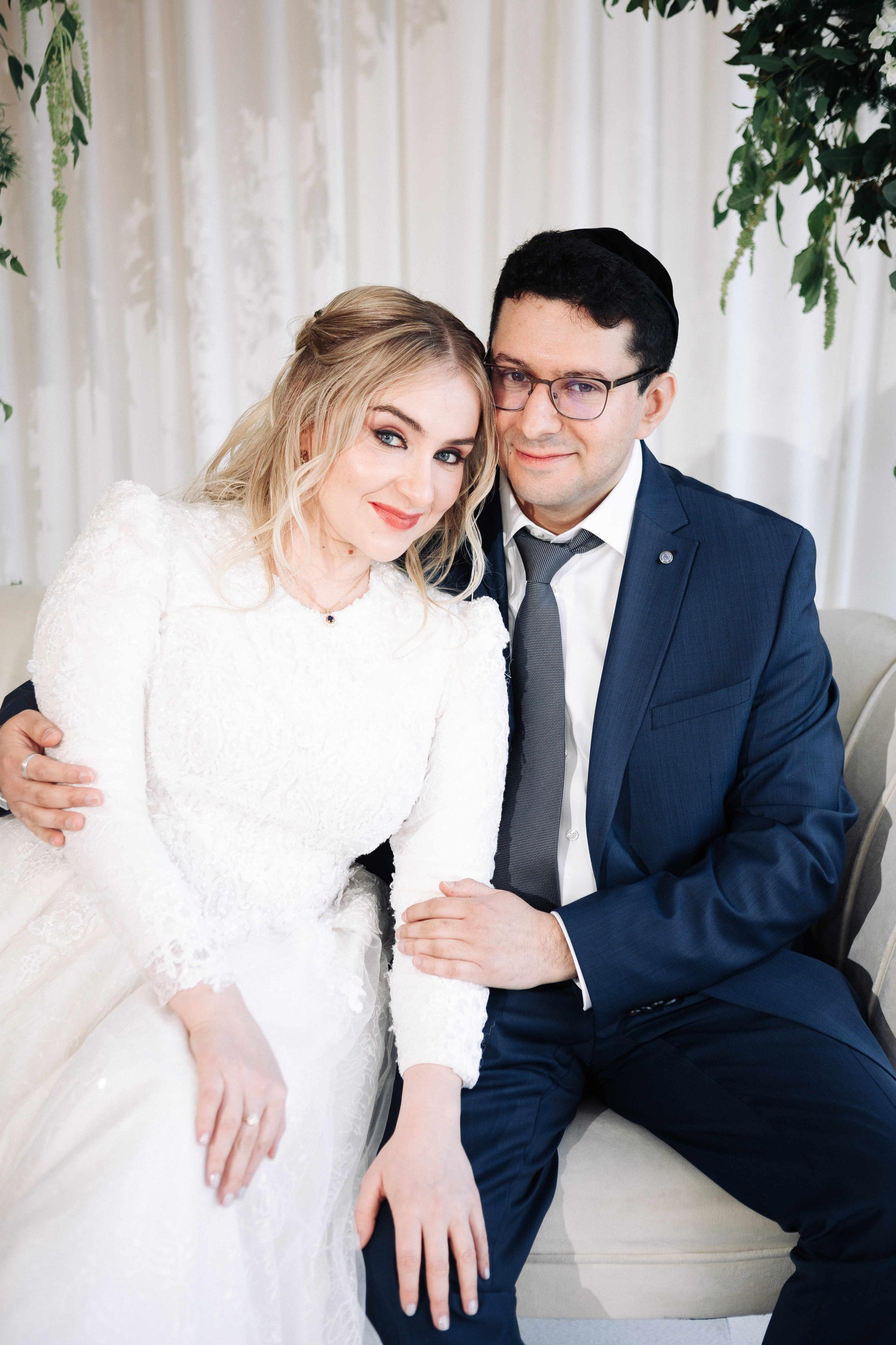 SMALL WEDDING IN THE OLD TOWN. PHOTOGRAPHER IN ISRAEL