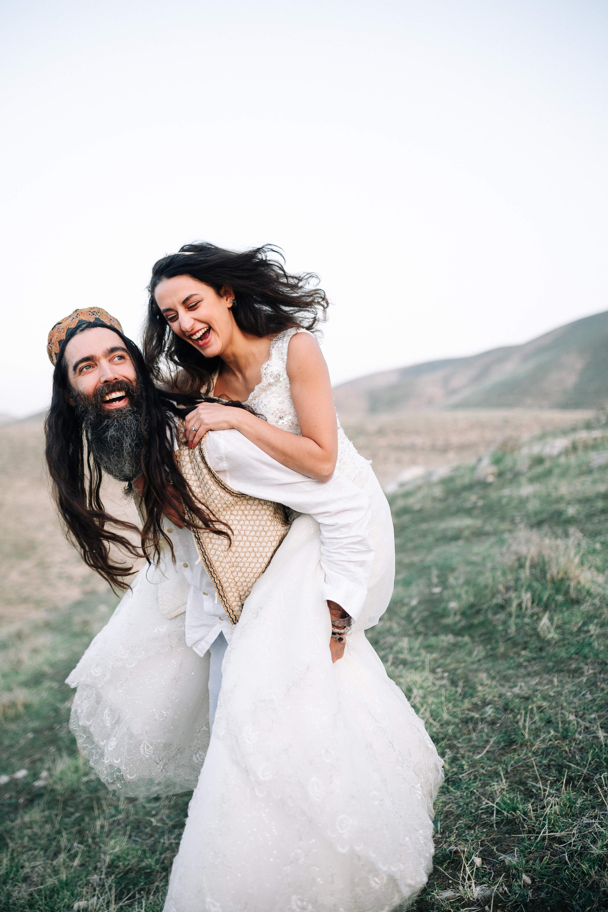 WEDDING PHOTOSHOOT NEAR MA’ALE ADUMIM. PHOTOGRAPHER IN ISRAEL