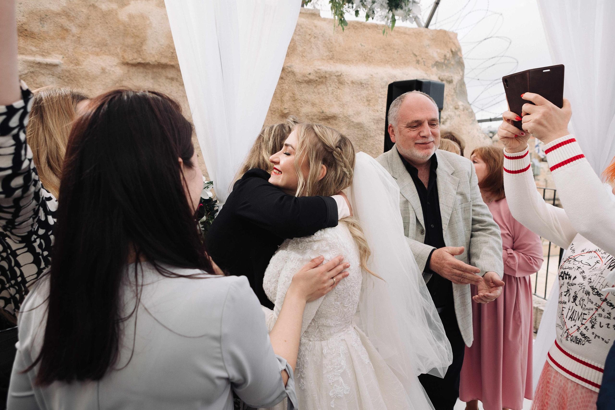SMALL WEDDING IN THE OLD TOWN. PHOTOGRAPHER IN ISRAEL