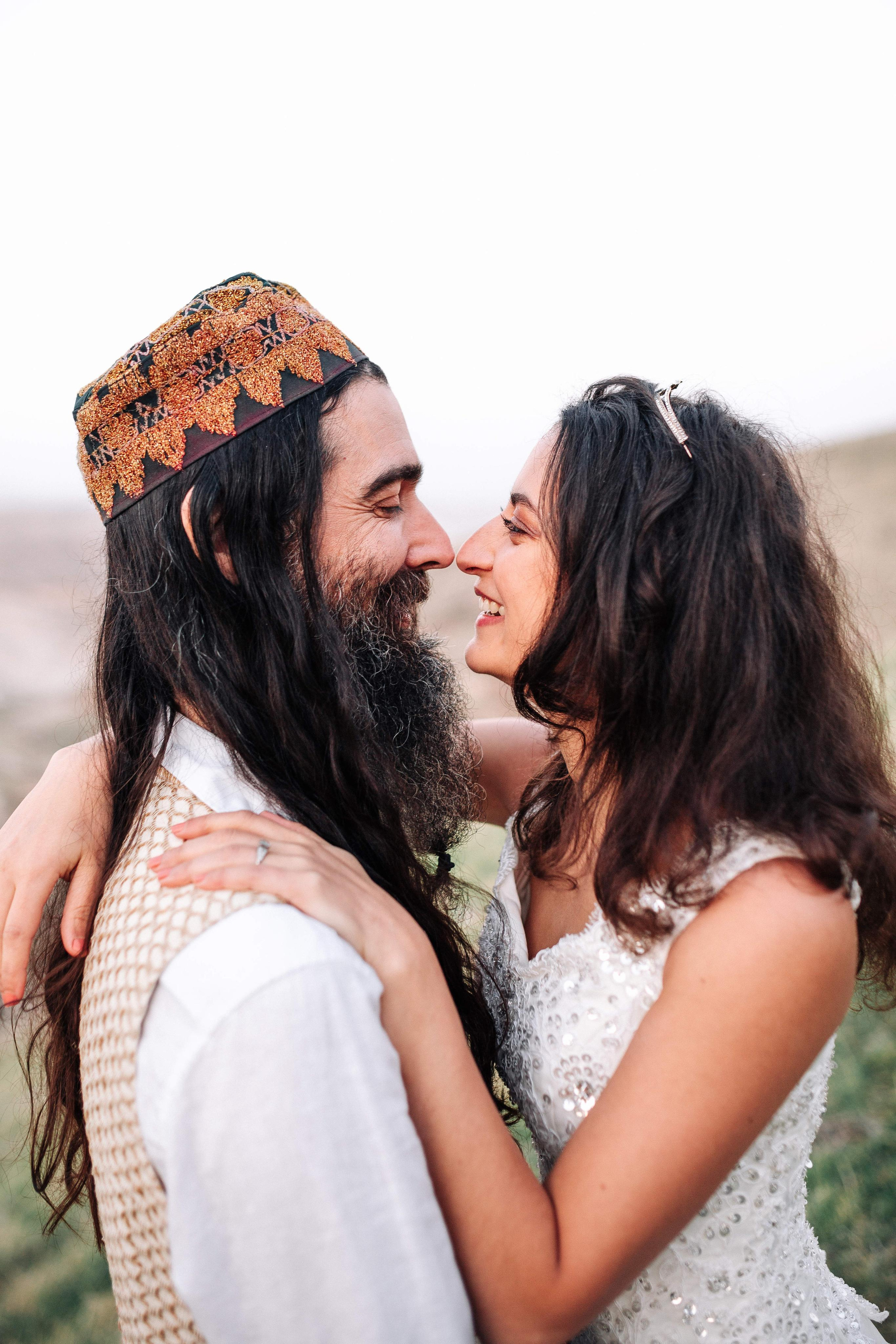 WEDDING PHOTOSHOOT NEAR MA’ALE ADUMIM. PHOTOGRAPHER IN ISRAEL