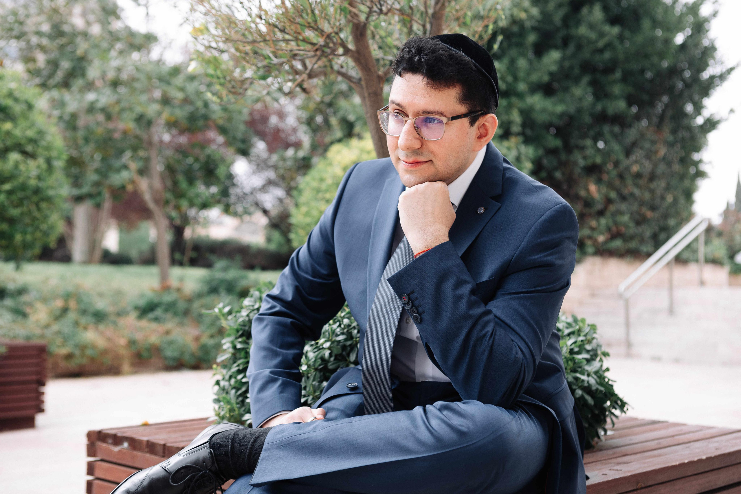 SMALL WEDDING IN THE OLD TOWN. PHOTOGRAPHER IN ISRAEL
