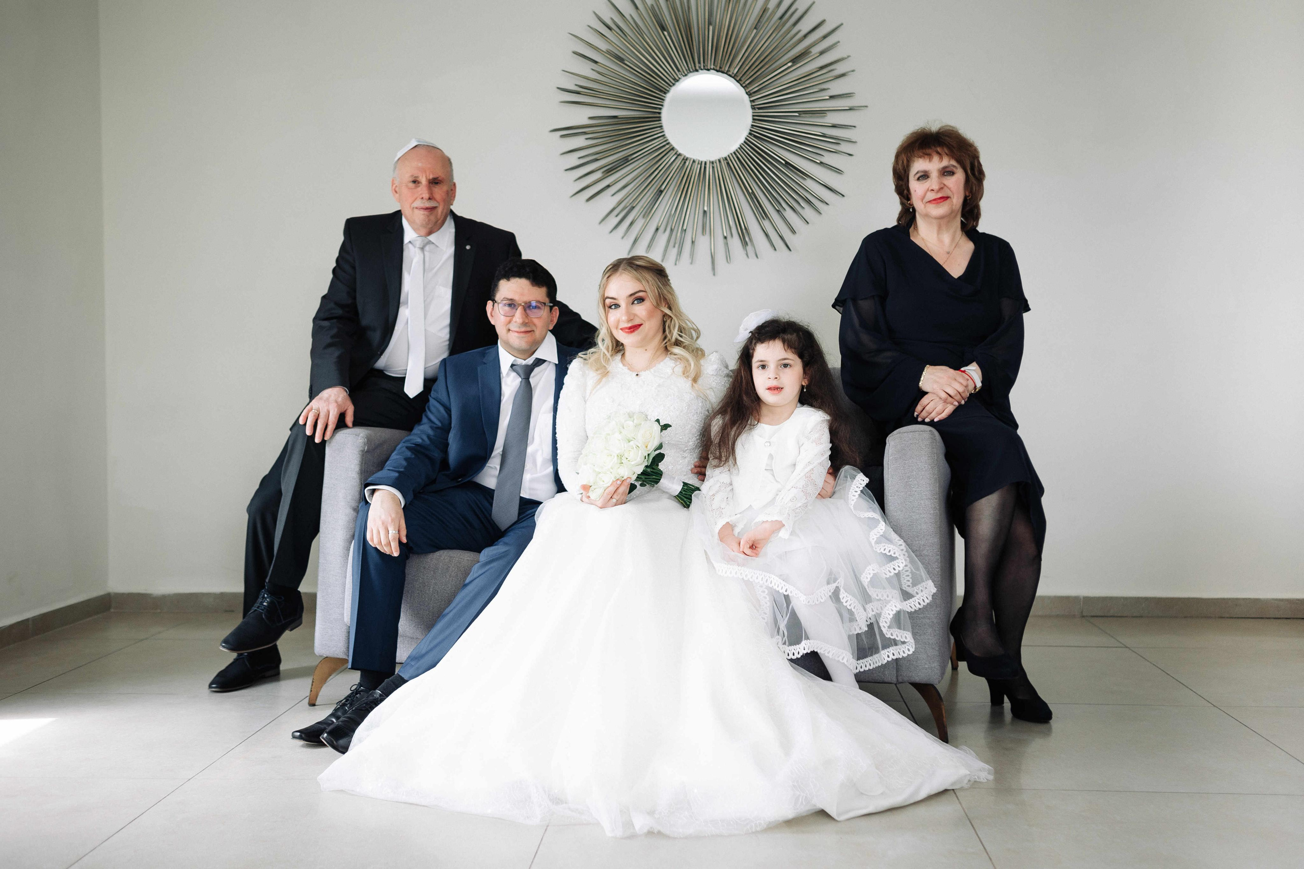 SMALL WEDDING IN THE OLD TOWN. PHOTOGRAPHER IN ISRAEL