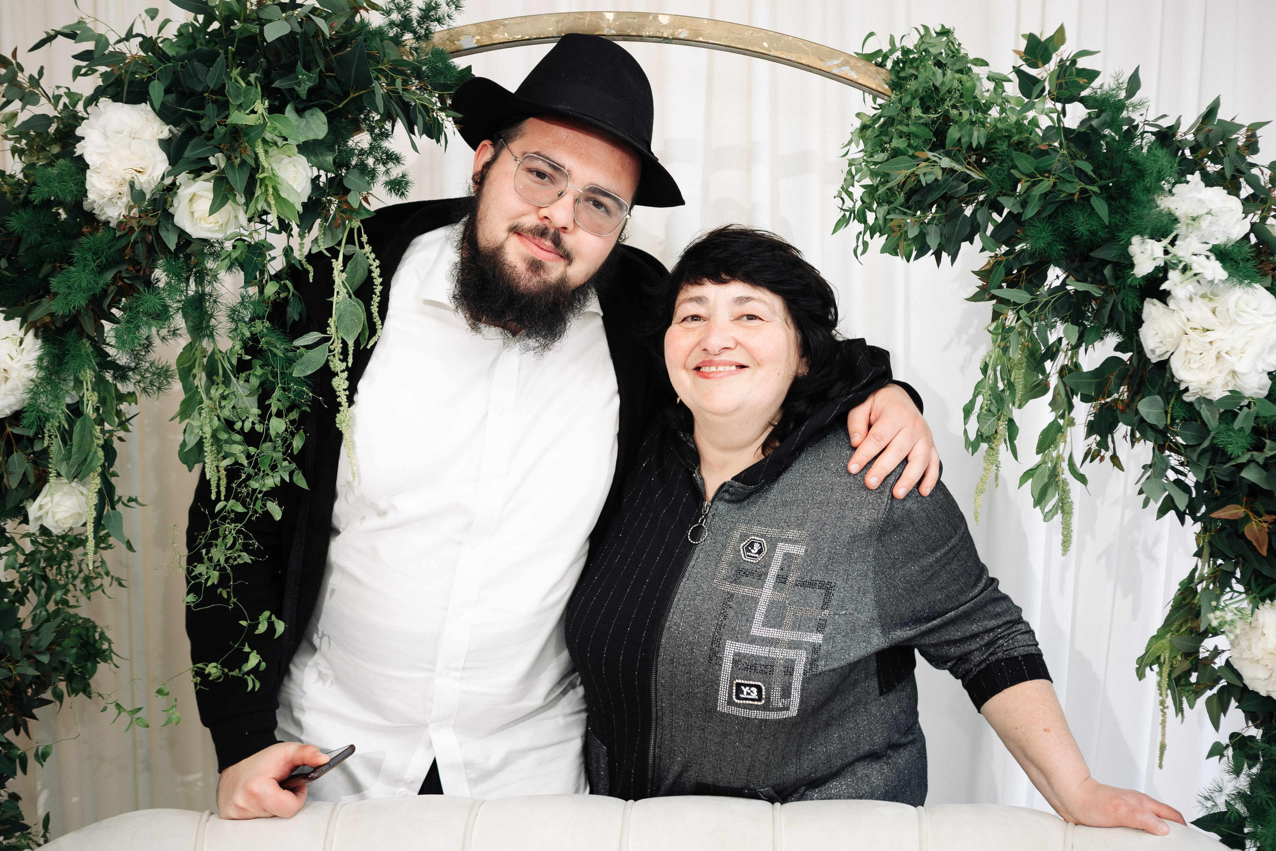 SMALL WEDDING IN THE OLD TOWN. PHOTOGRAPHER IN ISRAEL