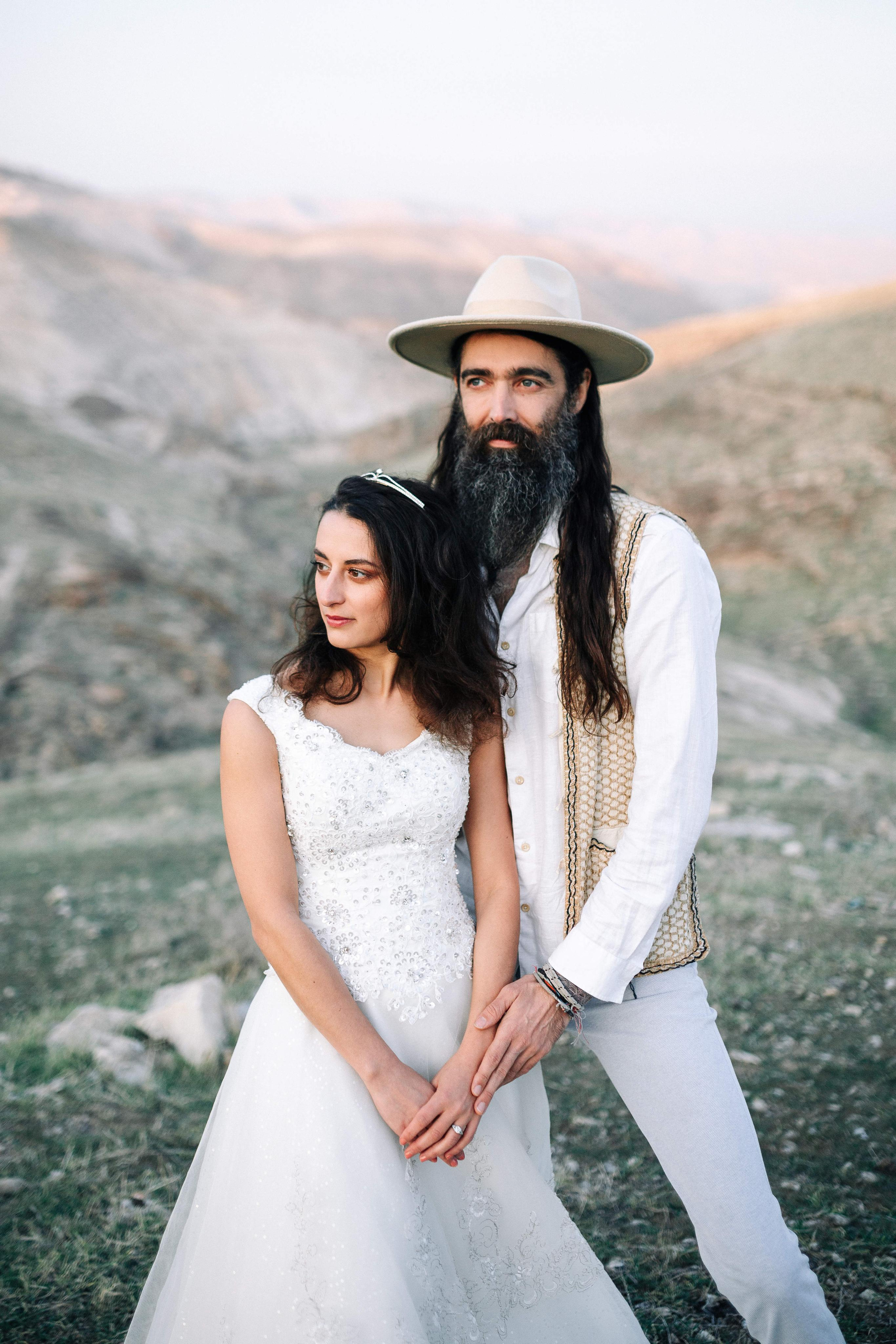 WEDDING PHOTOSHOOT NEAR MA’ALE ADUMIM. PHOTOGRAPHER IN ISRAEL