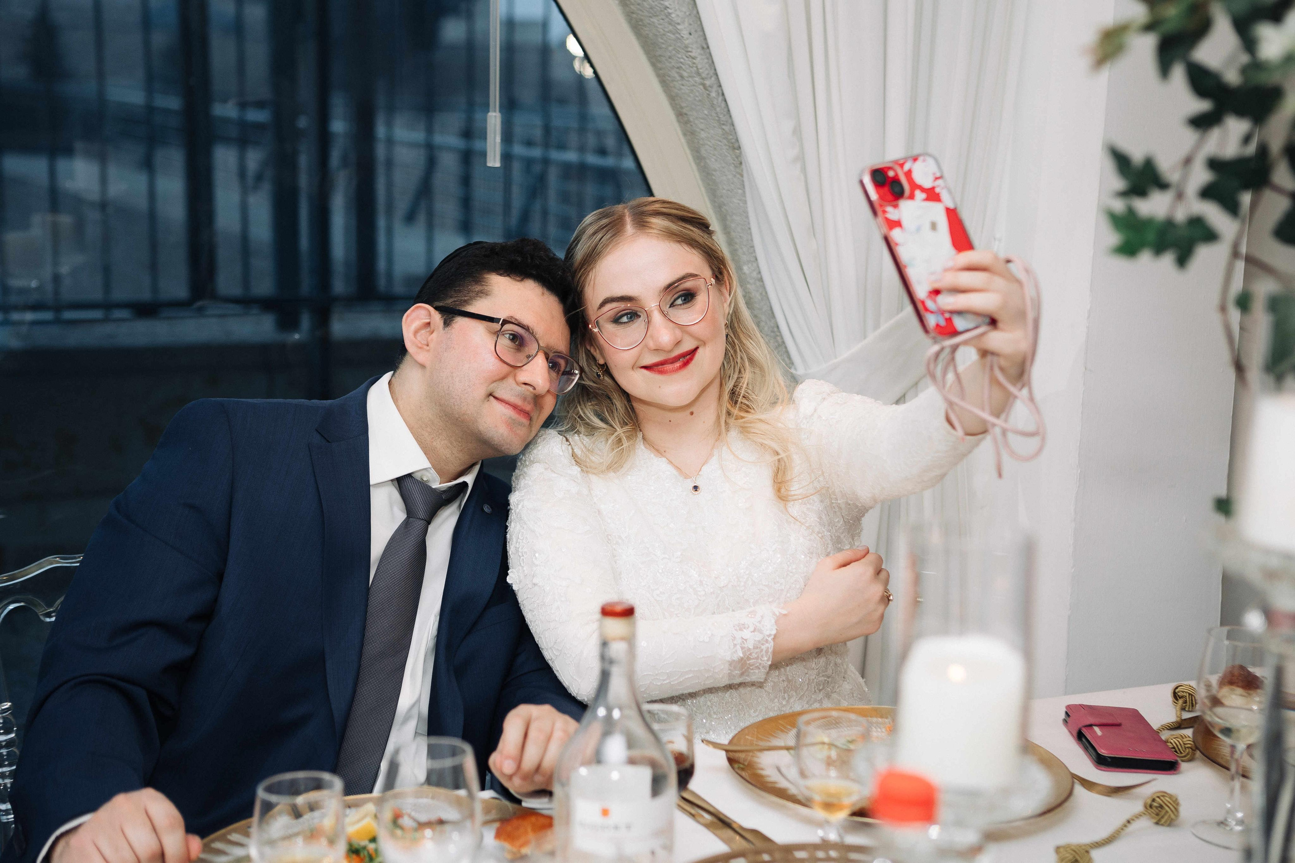 SMALL WEDDING IN THE OLD TOWN. PHOTOGRAPHER IN ISRAEL