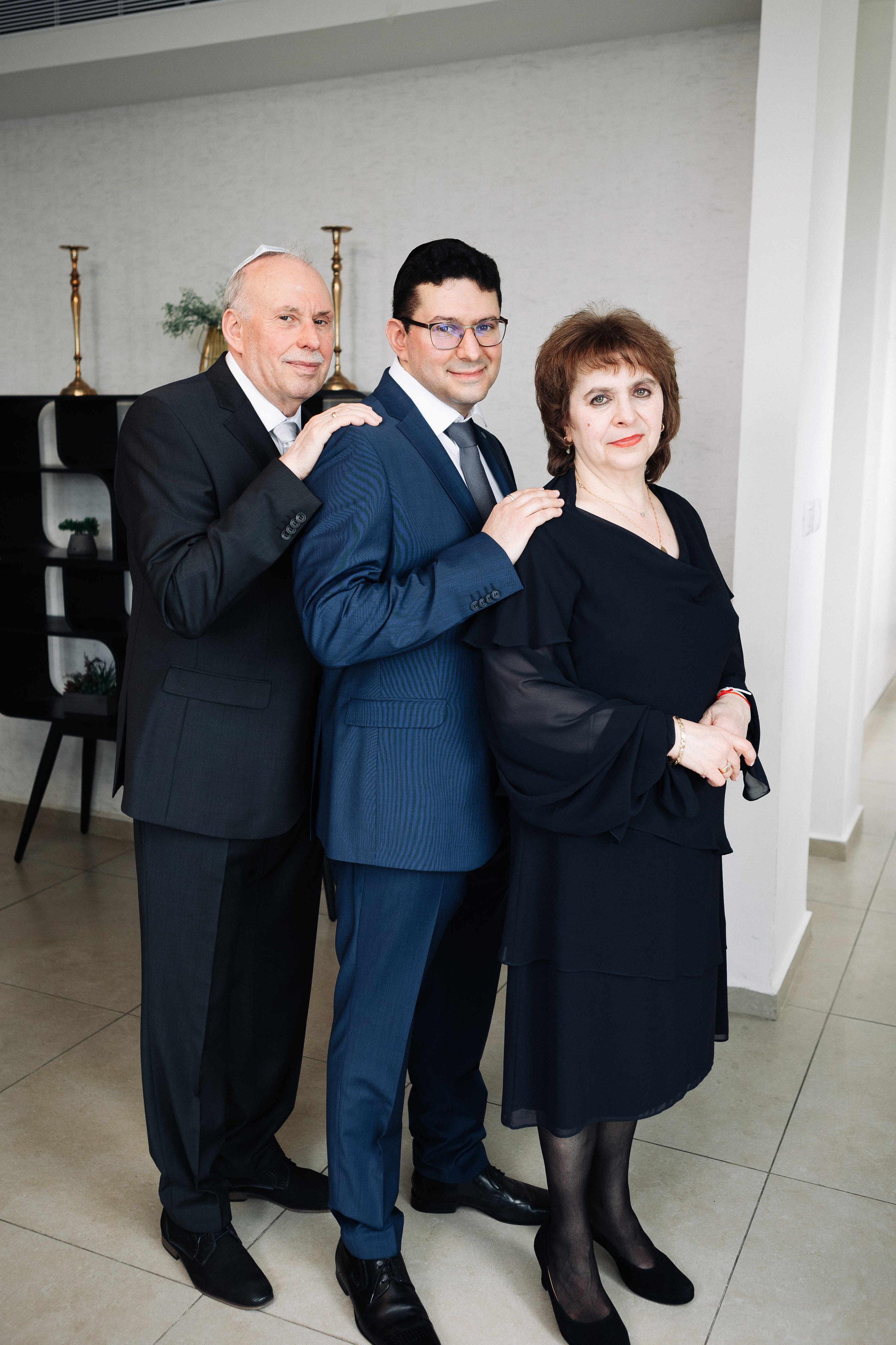 SMALL WEDDING IN THE OLD TOWN. PHOTOGRAPHER IN ISRAEL