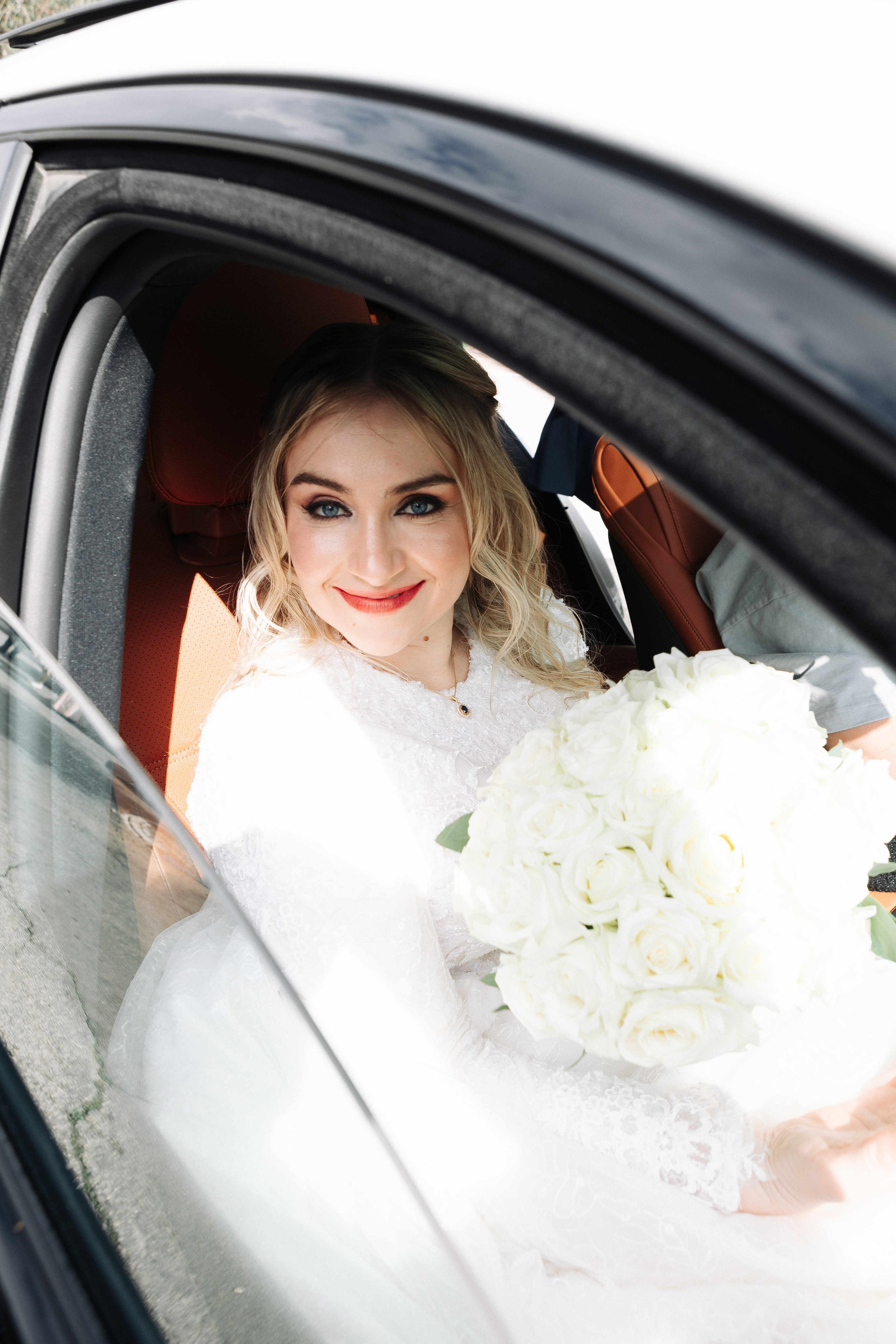 SMALL WEDDING IN THE OLD TOWN. PHOTOGRAPHER IN ISRAEL