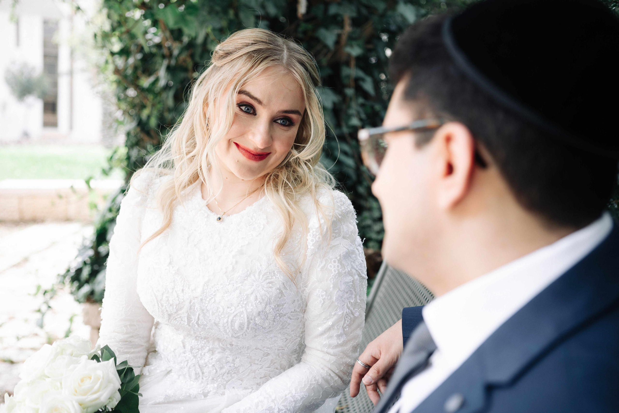 SMALL WEDDING IN THE OLD TOWN. PHOTOGRAPHER IN ISRAEL
