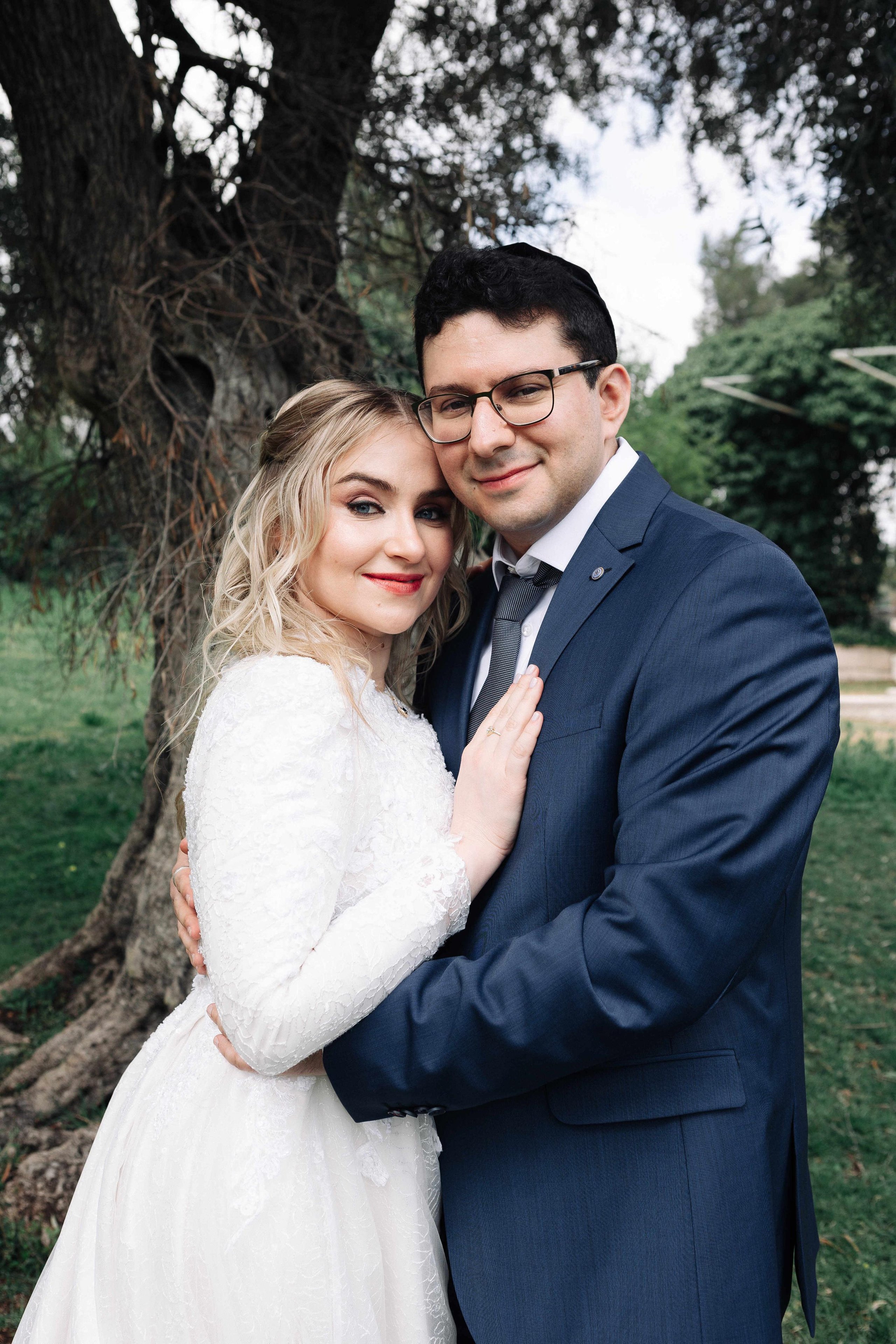 SMALL WEDDING IN THE OLD TOWN. PHOTOGRAPHER IN ISRAEL