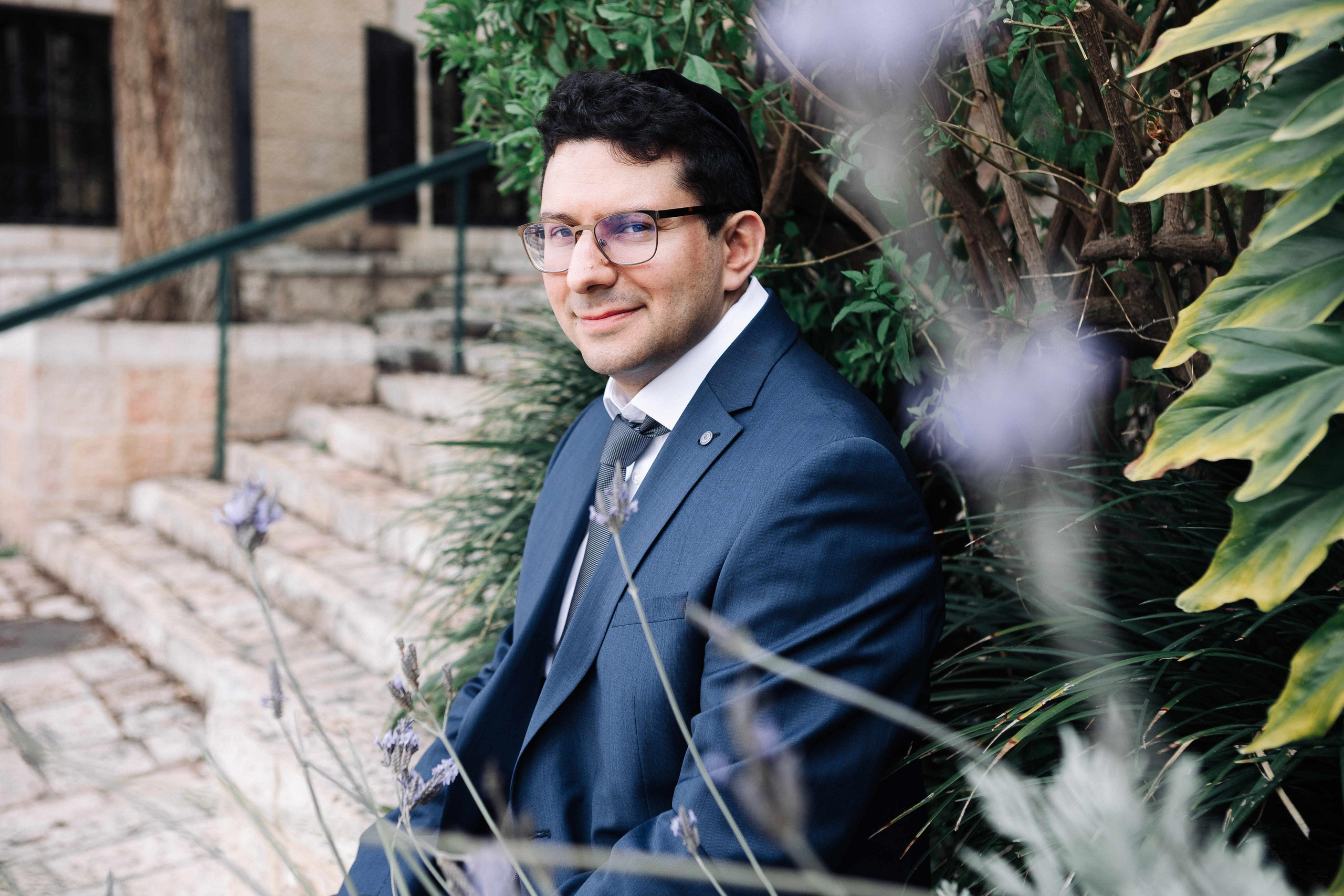 SMALL WEDDING IN THE OLD TOWN. PHOTOGRAPHER IN ISRAEL