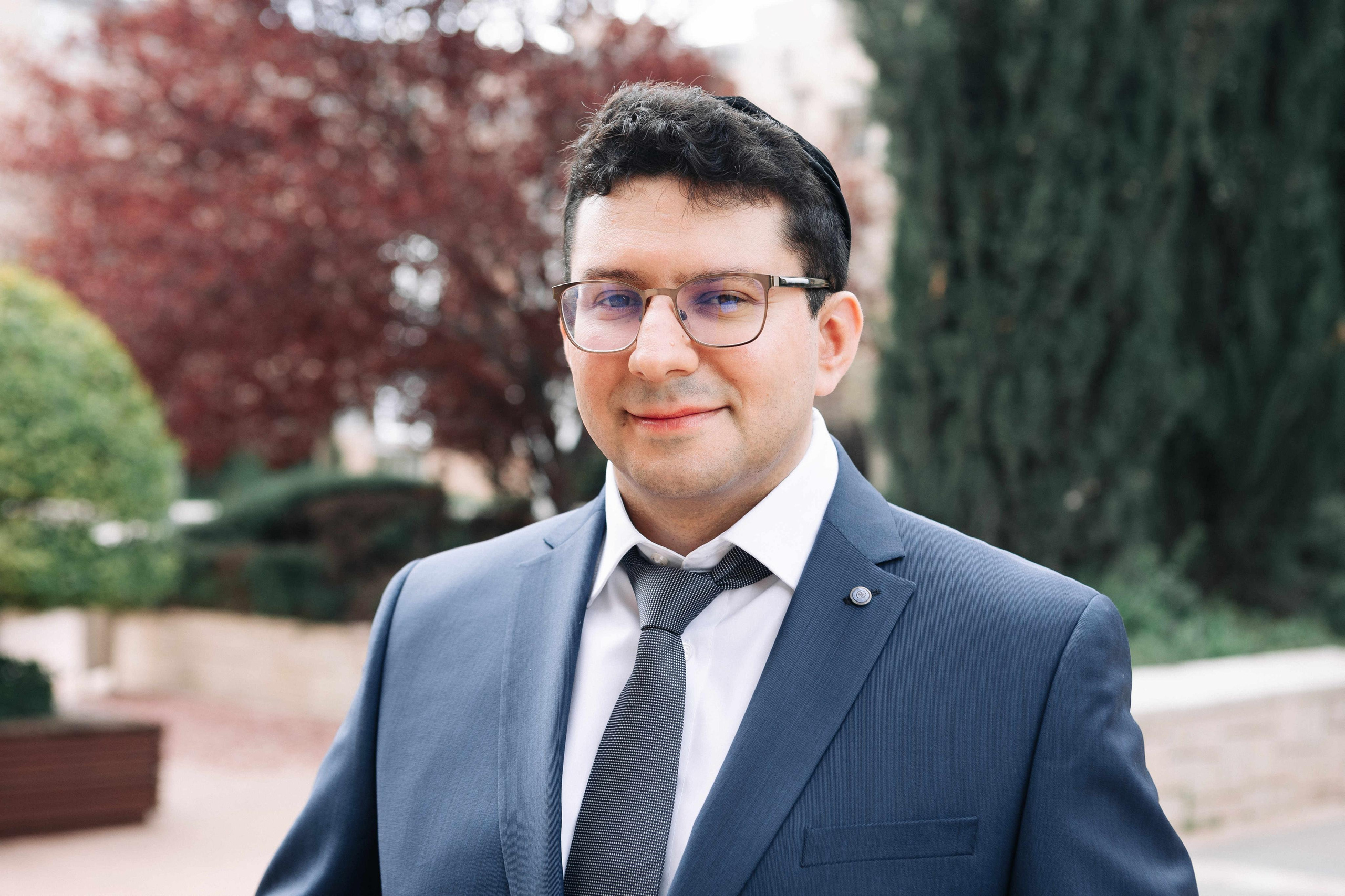 SMALL WEDDING IN THE OLD TOWN. PHOTOGRAPHER IN ISRAEL