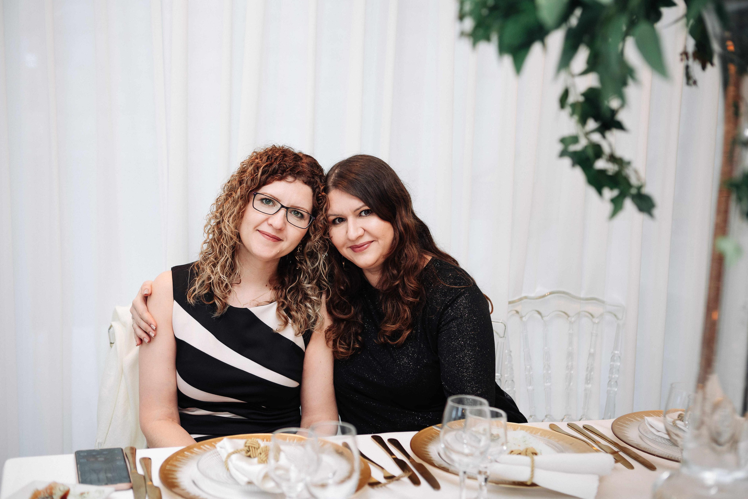 SMALL WEDDING IN THE OLD TOWN. PHOTOGRAPHER IN ISRAEL
