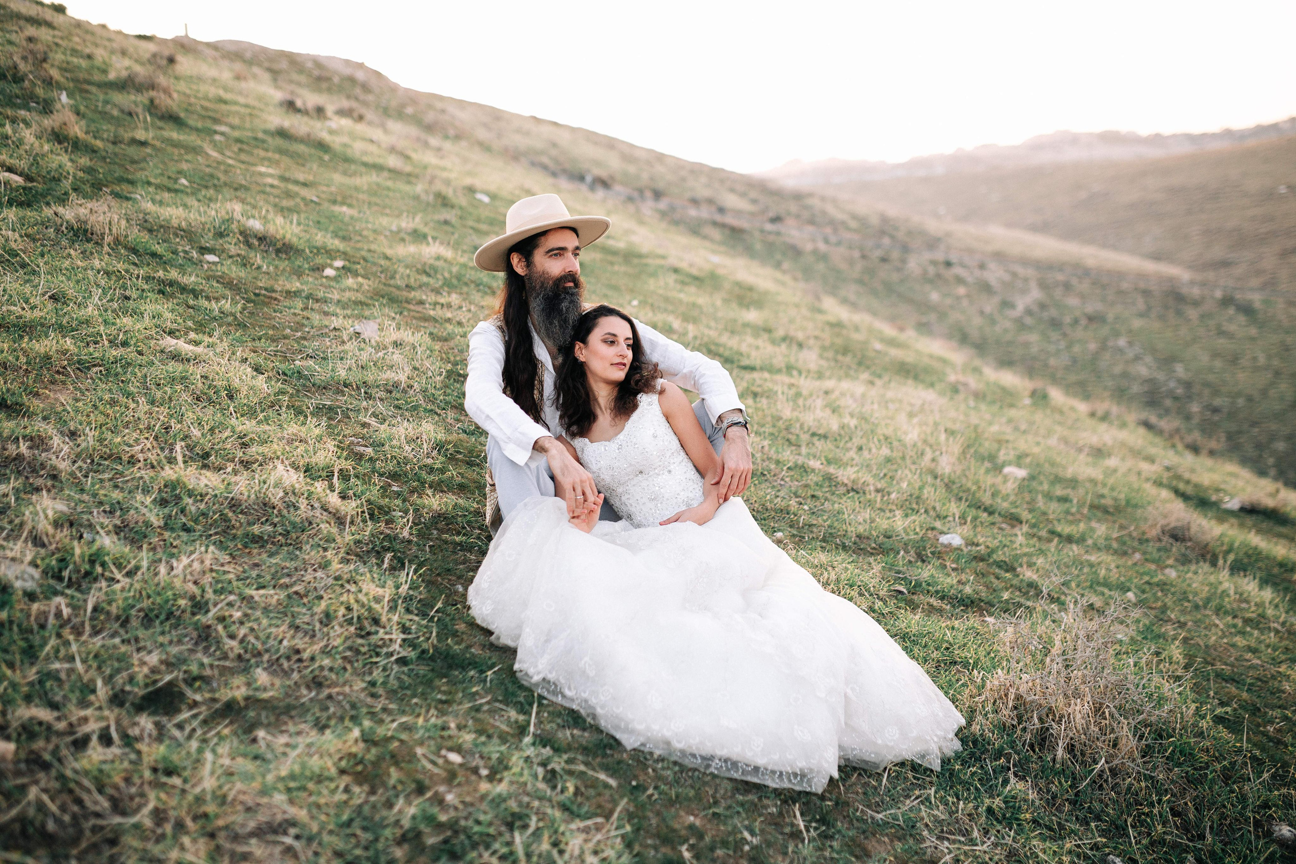 WEDDING PHOTOSHOOT NEAR MA’ALE ADUMIM. PHOTOGRAPHER IN ISRAEL
