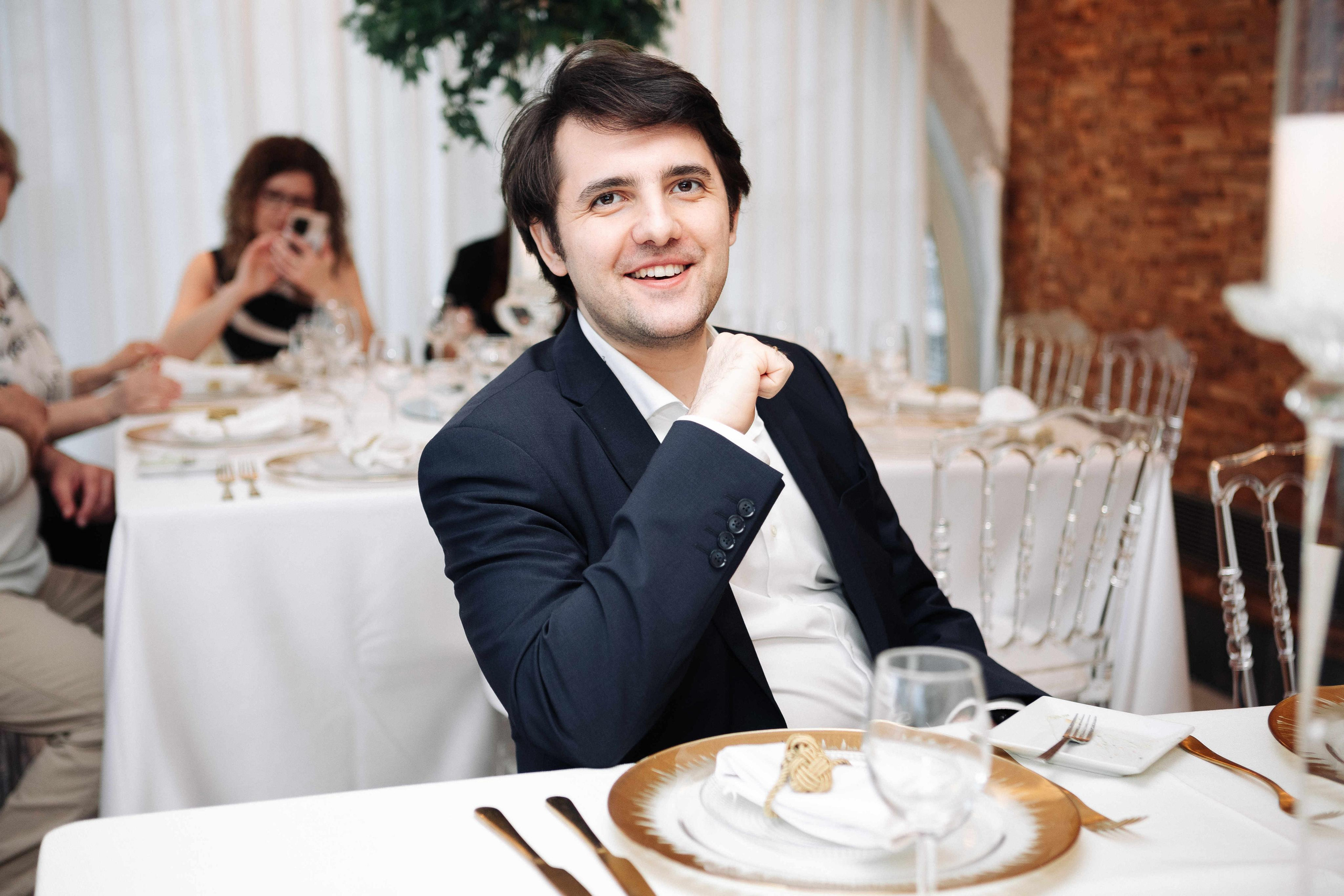 SMALL WEDDING IN THE OLD TOWN. PHOTOGRAPHER IN ISRAEL