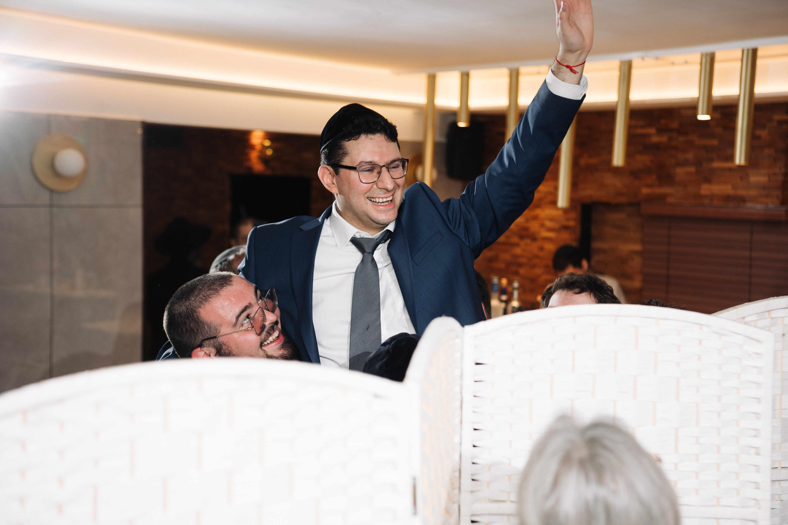 SMALL WEDDING IN THE OLD TOWN. PHOTOGRAPHER IN ISRAEL
