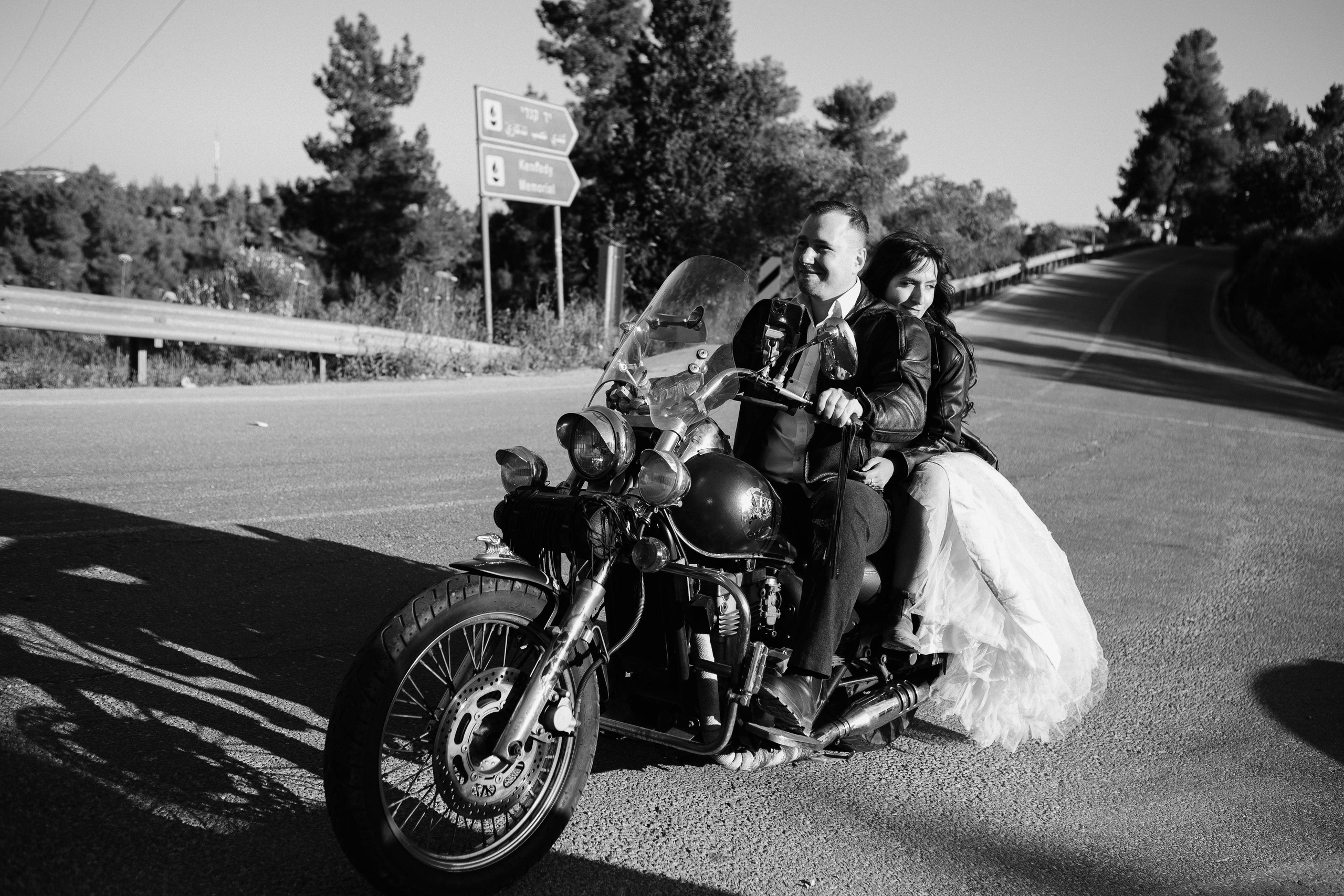 WEDDING PHOTOSHOOT WITH A MOTORCYCLE. PHOTOGRAPHER IN ISRAEL
