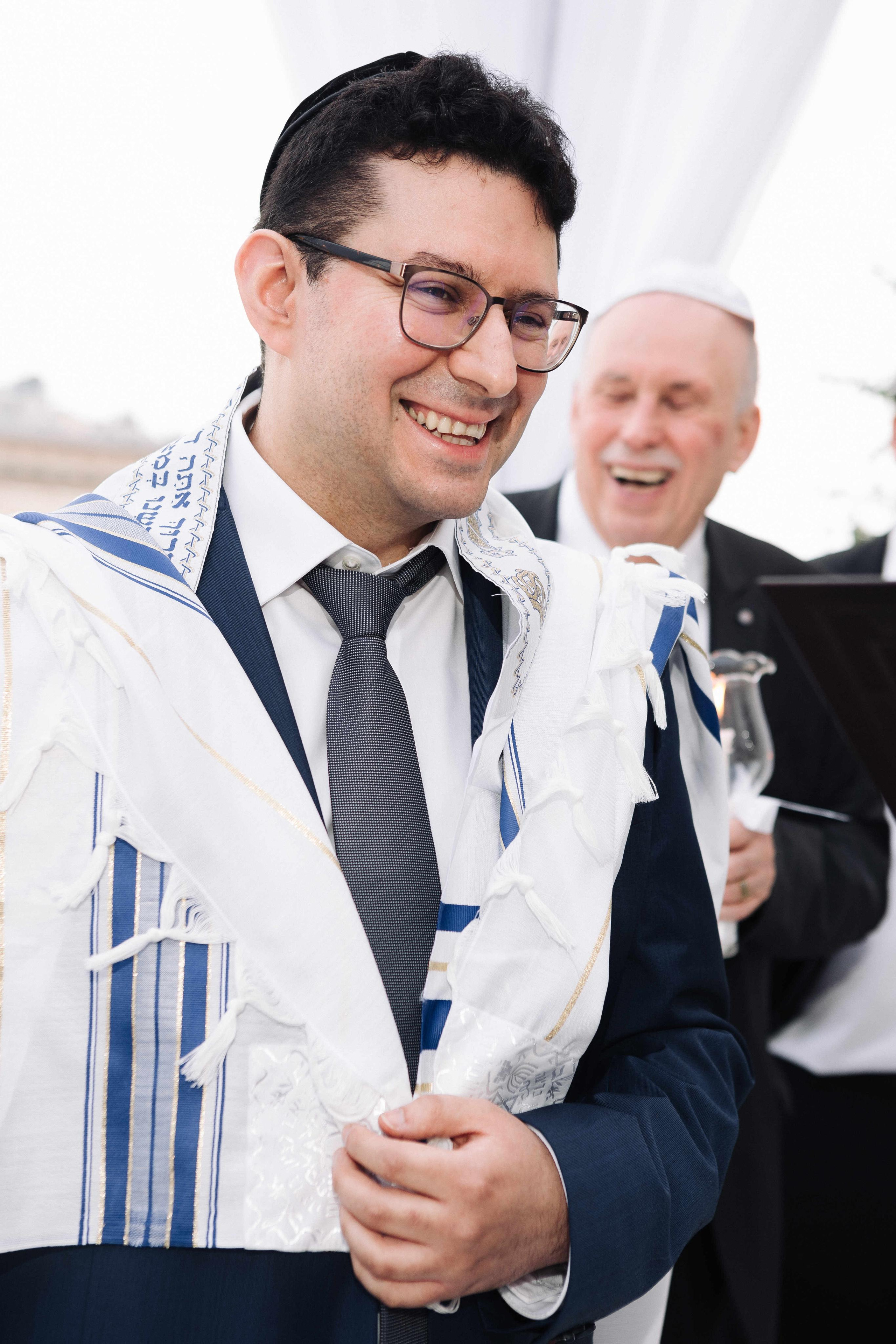 SMALL WEDDING IN THE OLD TOWN. PHOTOGRAPHER IN ISRAEL