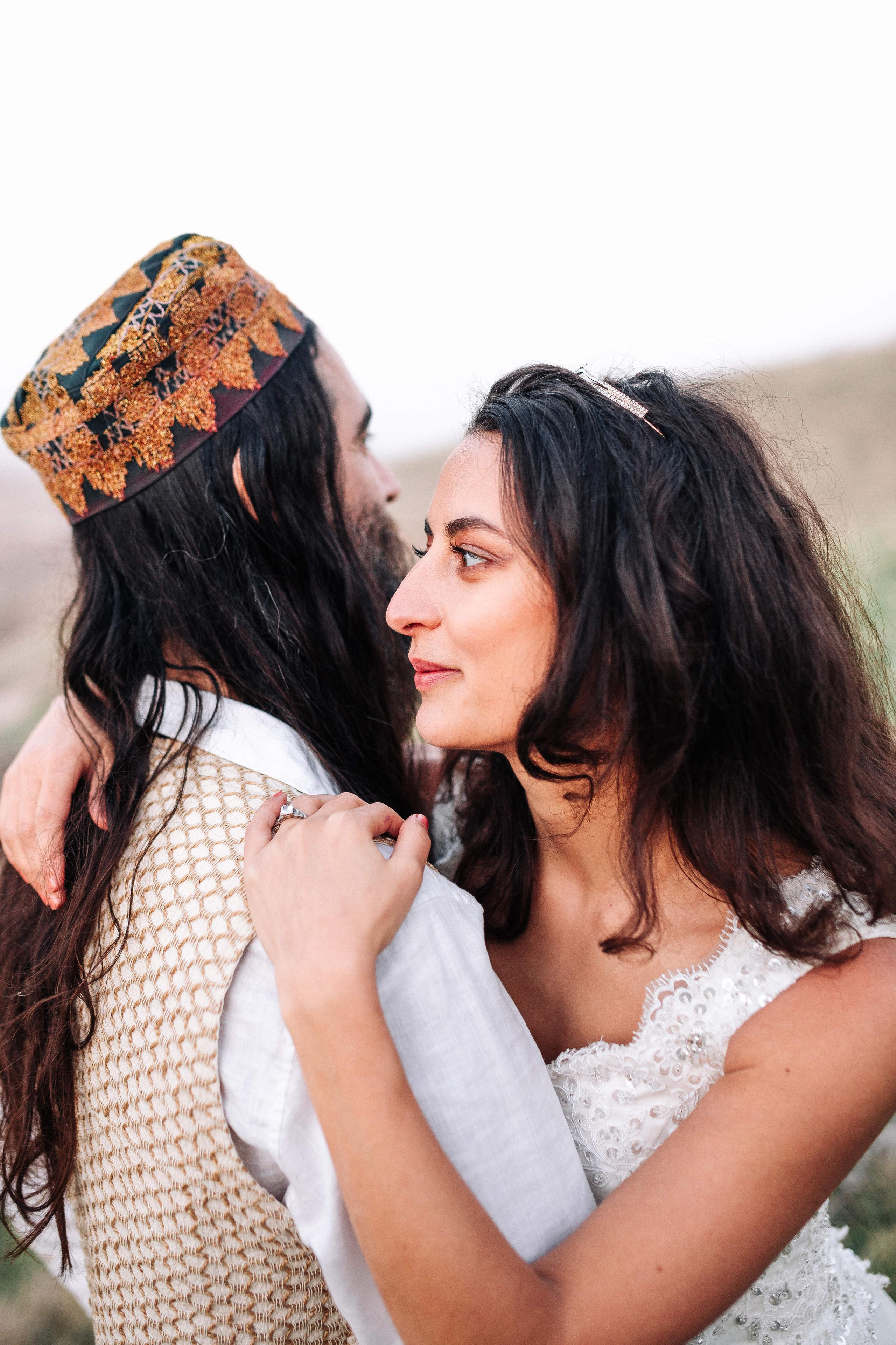 WEDDING PHOTOSHOOT NEAR MA’ALE ADUMIM. PHOTOGRAPHER IN ISRAEL