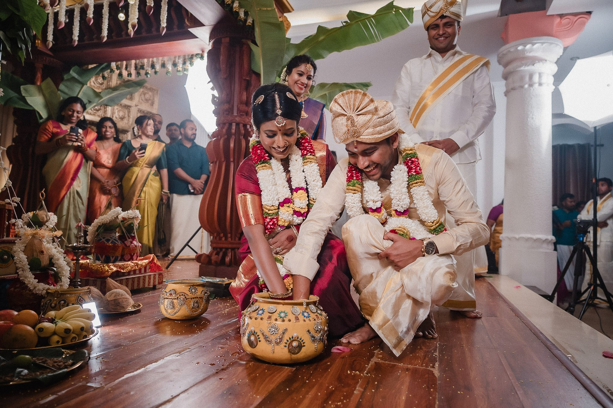 Jaffna Tamil Wedding in Colombo by Anbujawahar
