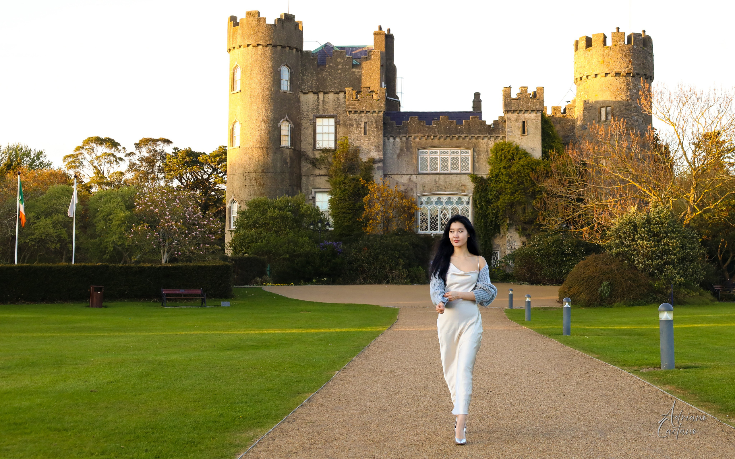 Lifestyle Portraits with Lkham Purev. Adriano Caetano photography in Dublin
