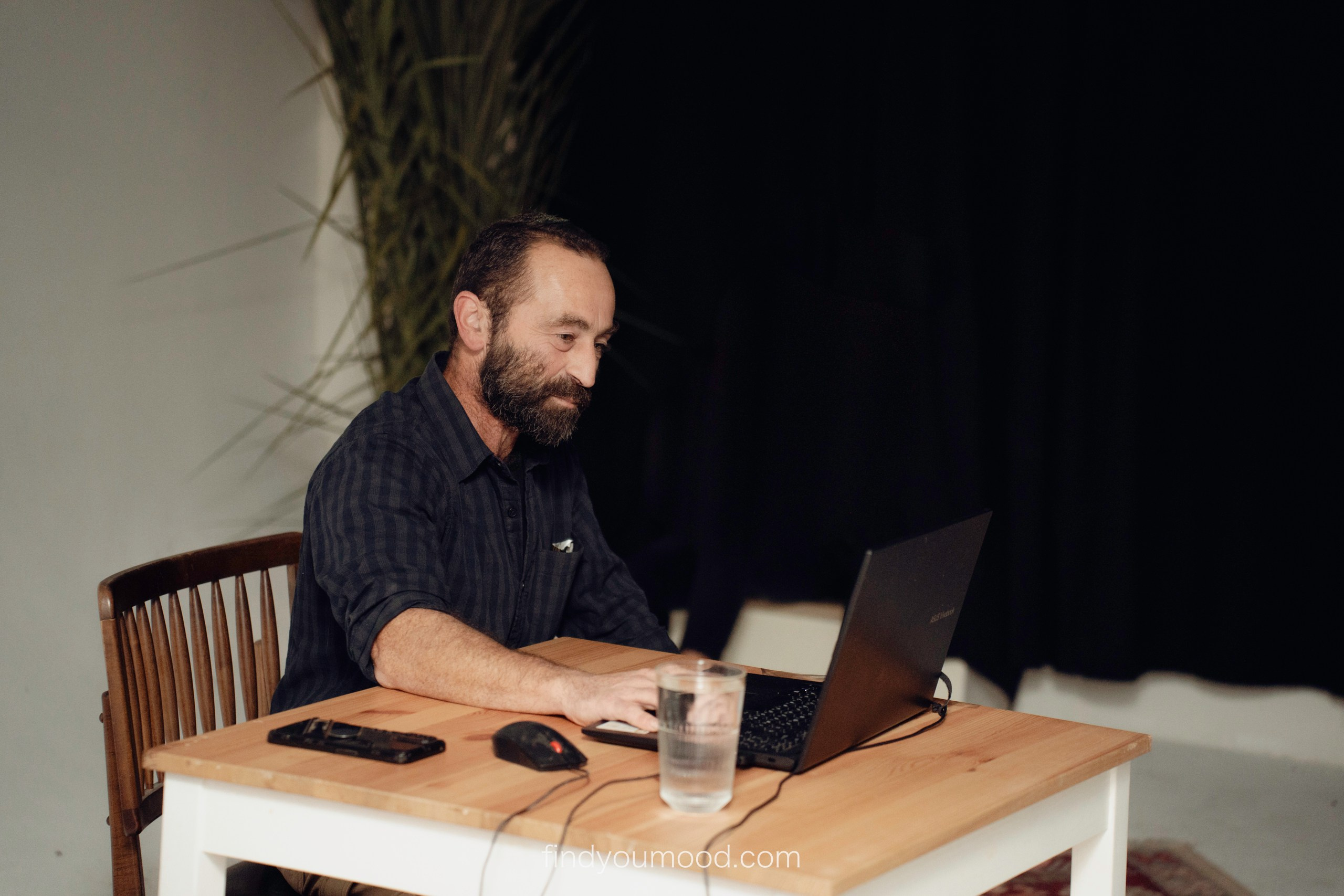 TOHUBOHU. Photo and video shooting