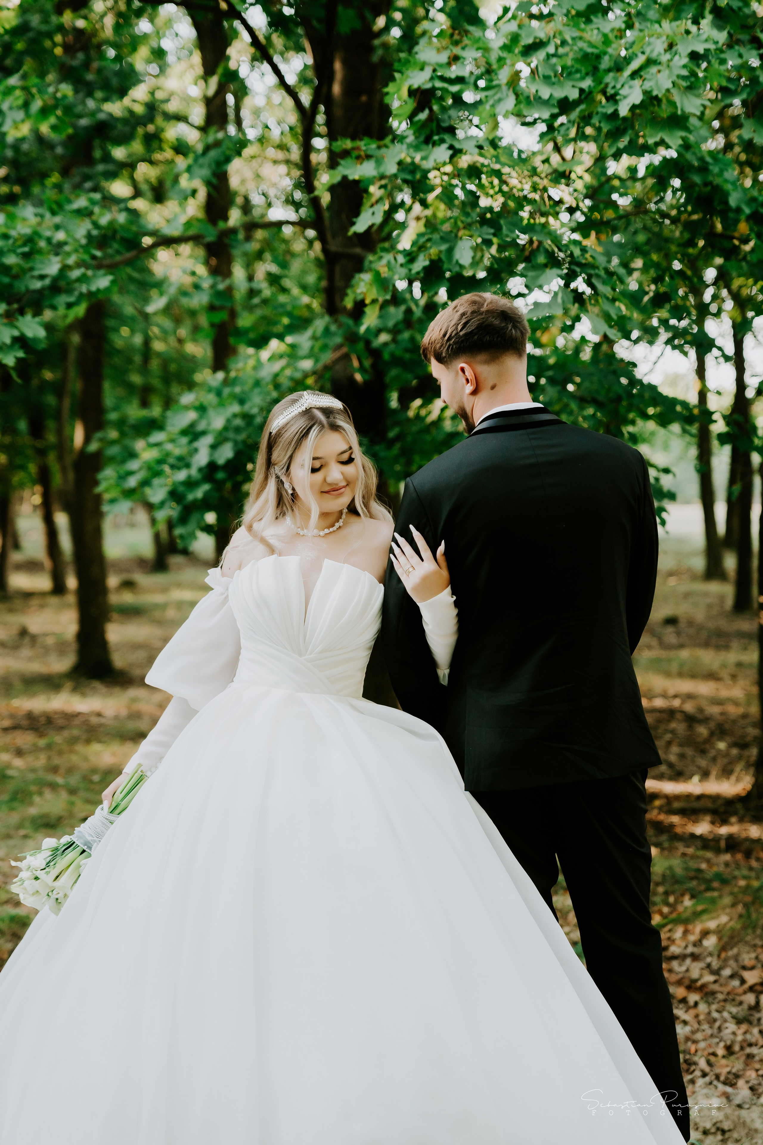 Bianca & Iulian. Sebastian Purusniuc Fotograf - Iasi