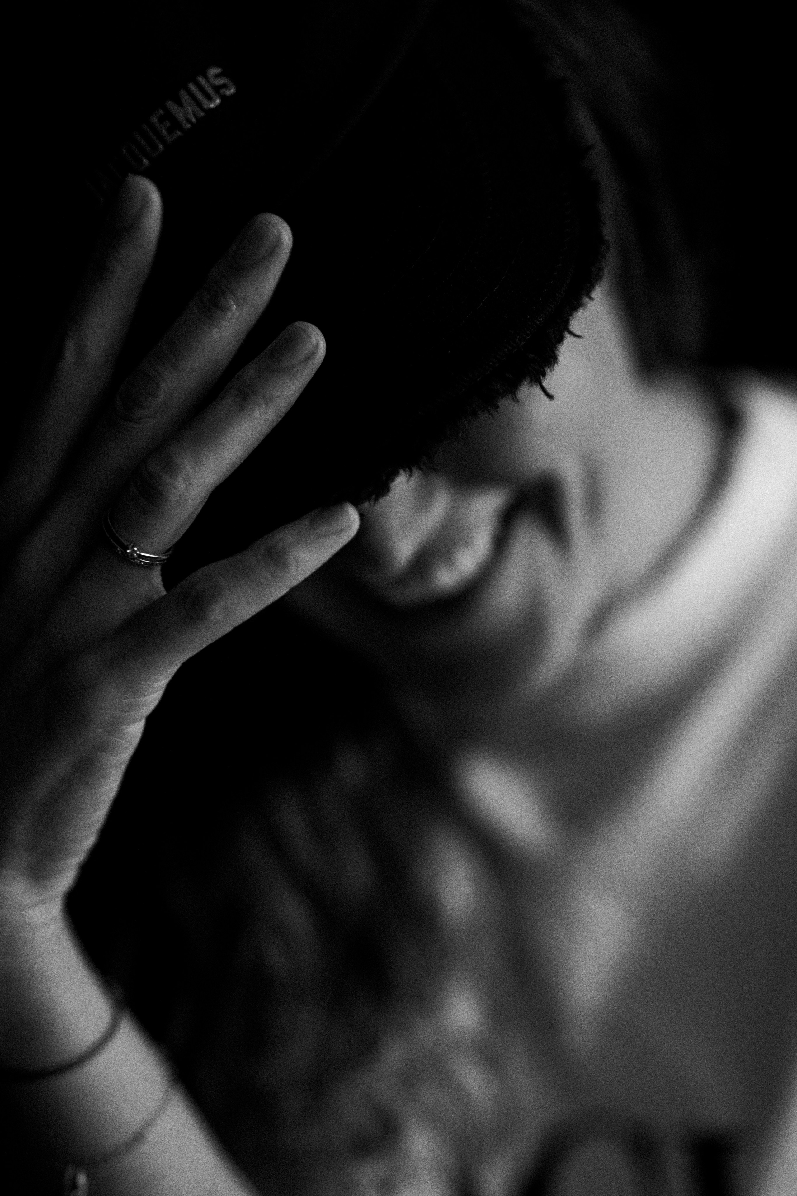 L. Rawnoir- Portrait photography by Daria Paliy.Timeless black&white portraits of women in NYC area