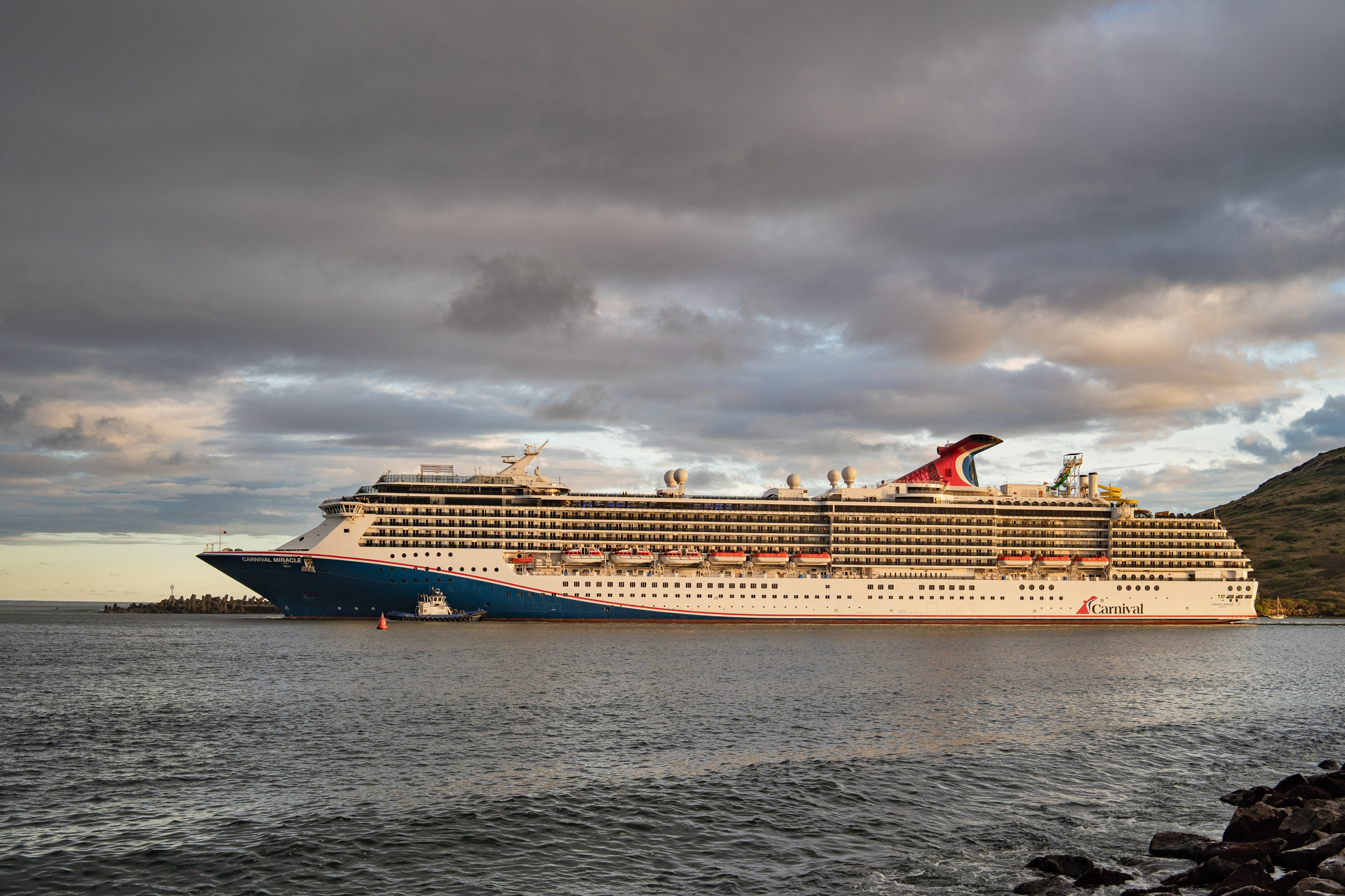 SHIPS. Awards winning photographer in Kauai, Hawaii