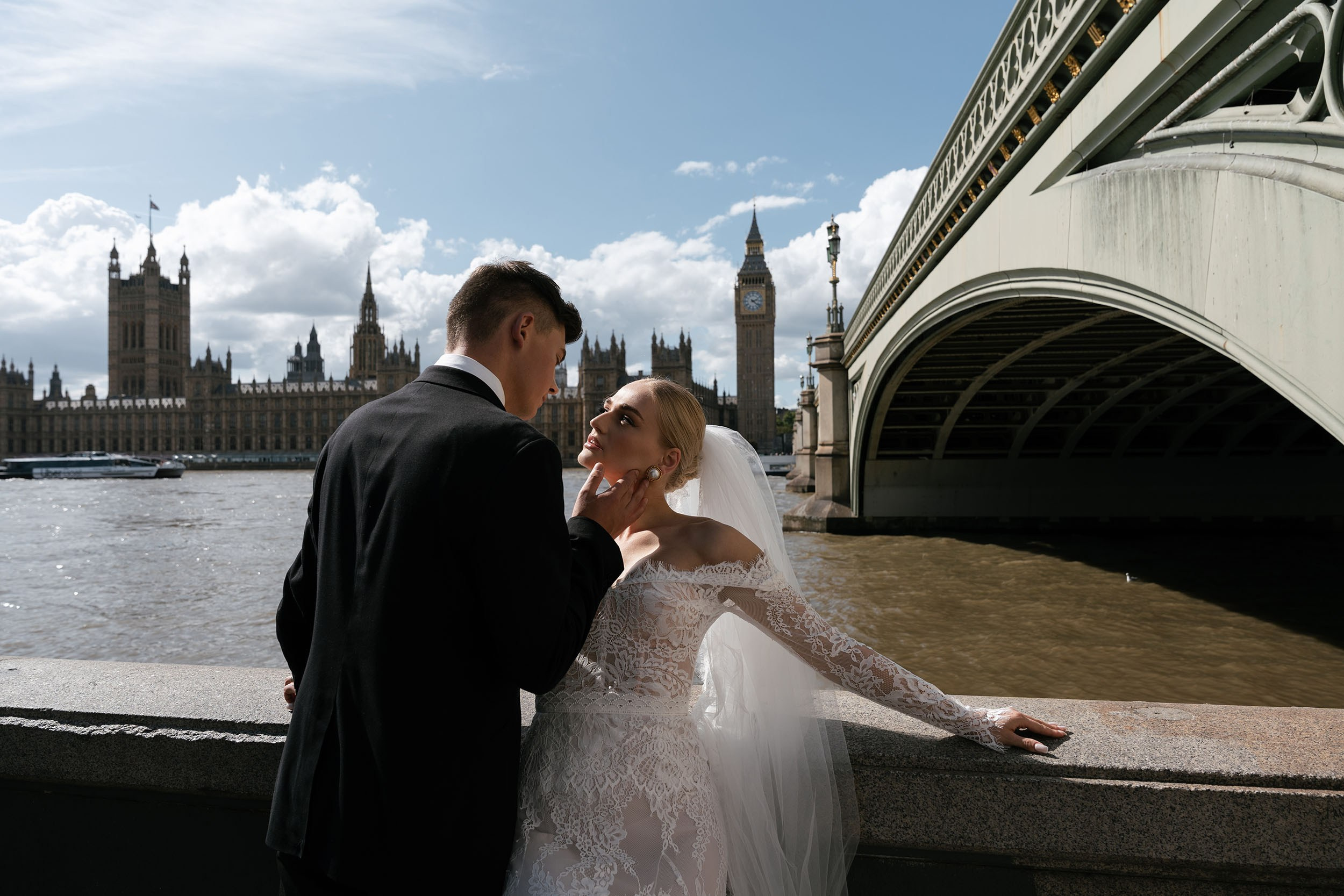 Anhelina and Dmytro. Fotógrafos de bodas de destino y creadores de contenido con base en España