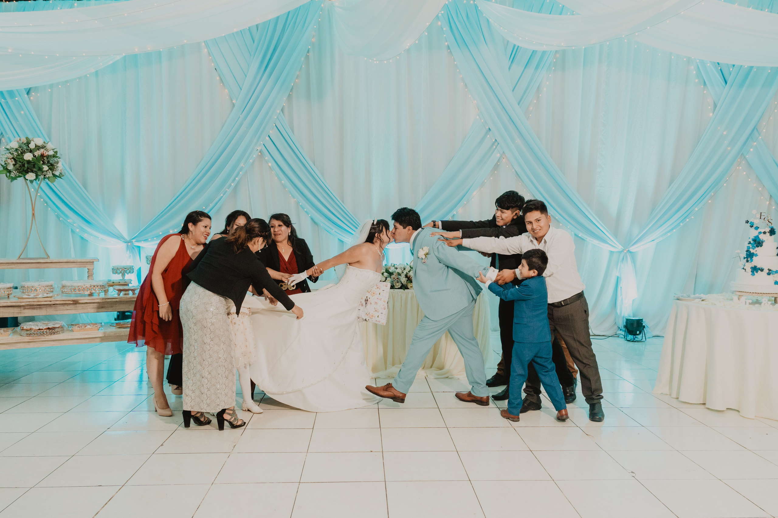 STEISY + EMMANUEL | BODA RELIGIOSA. Studio KVTA | Fotografía y Video de Bodas en Arequipa