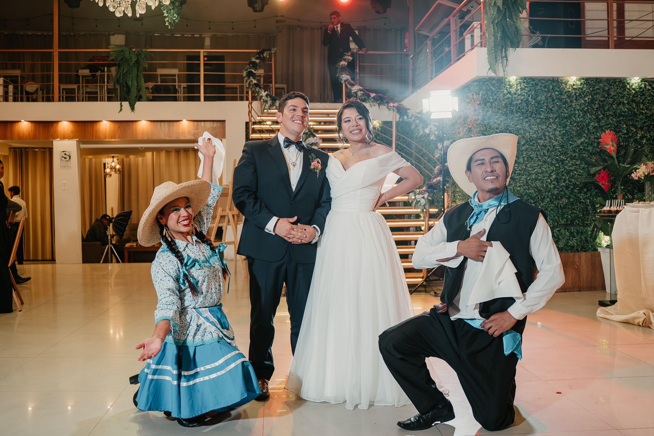 ALEJANDRA + RODRIGO BODA RELIGIOSA. Studio KVTA | Fotografía y Video de Bodas en Arequipa