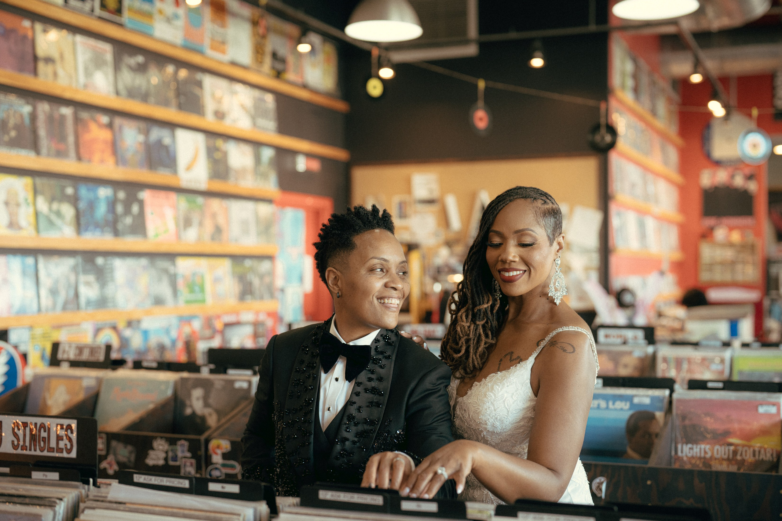 Erica&Shacazia. Wedding & elopement photographer Viktoriya Kravtsov. Las Vegas