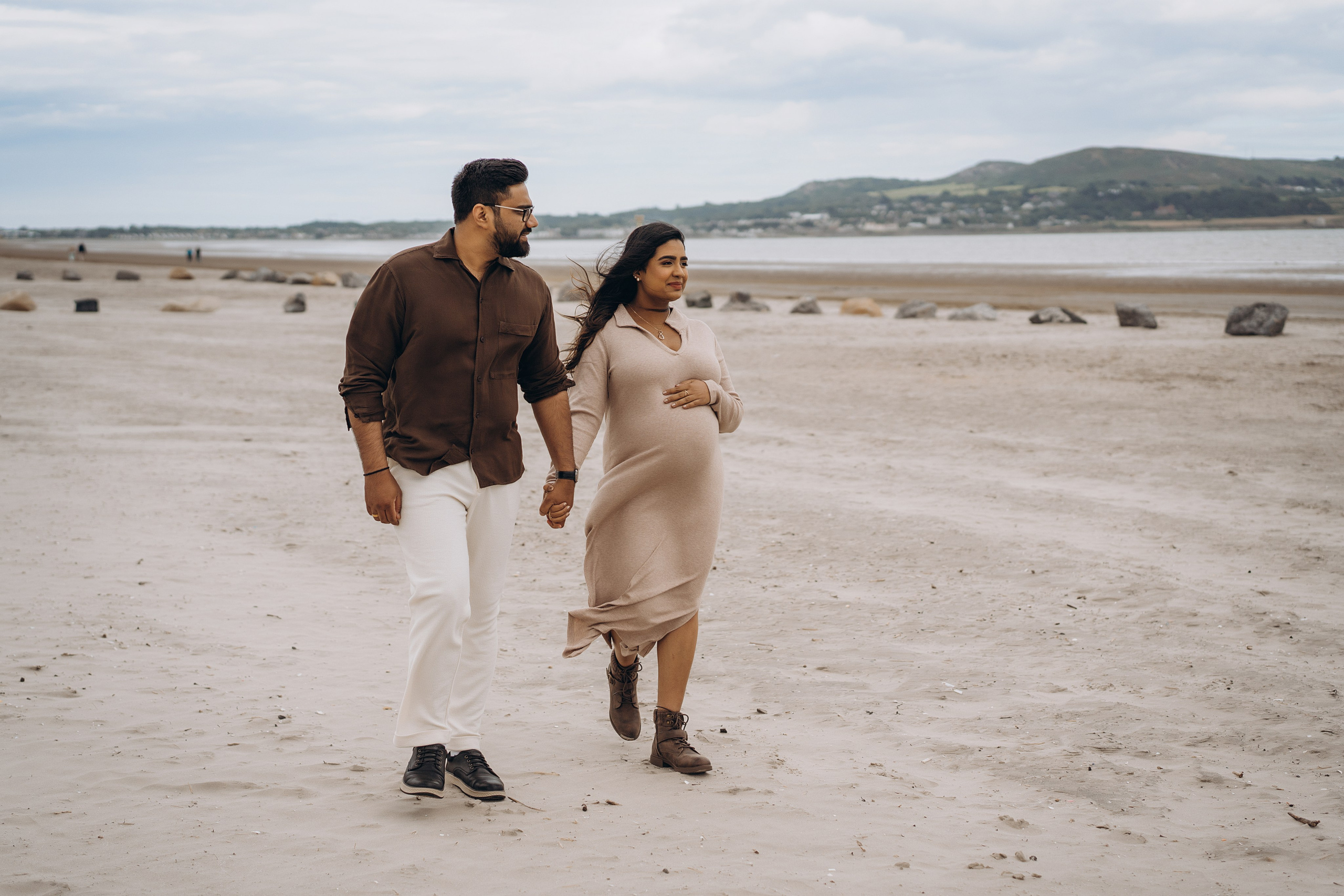 Meera: Bull island. Maternity/Love story/Wedding photographer