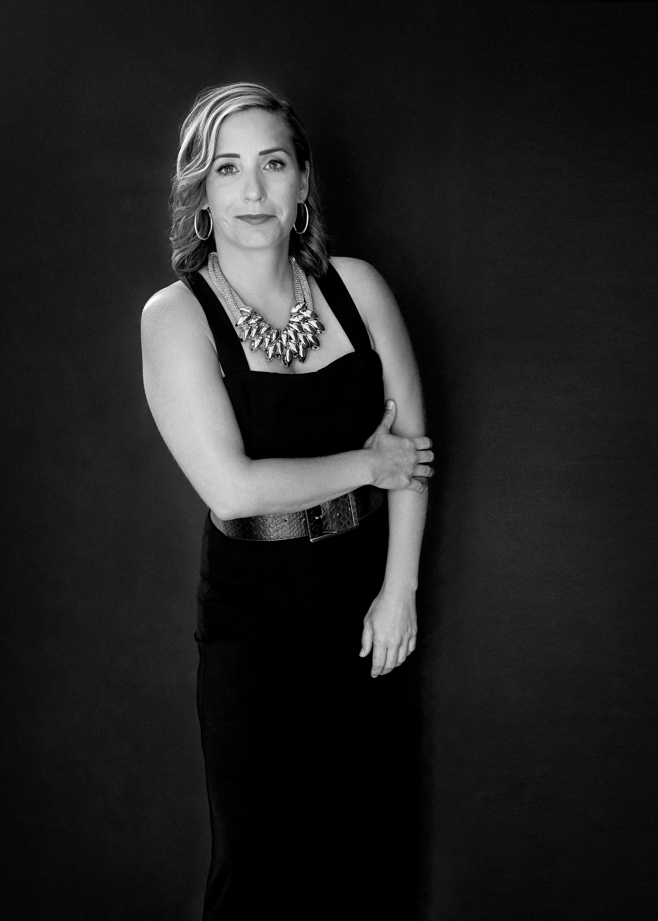 New Tecumseth Headshot Photographer. Portrait and Personal Brand Photographer in Simcoe County, Ontario, Bobbi-jo Stuart