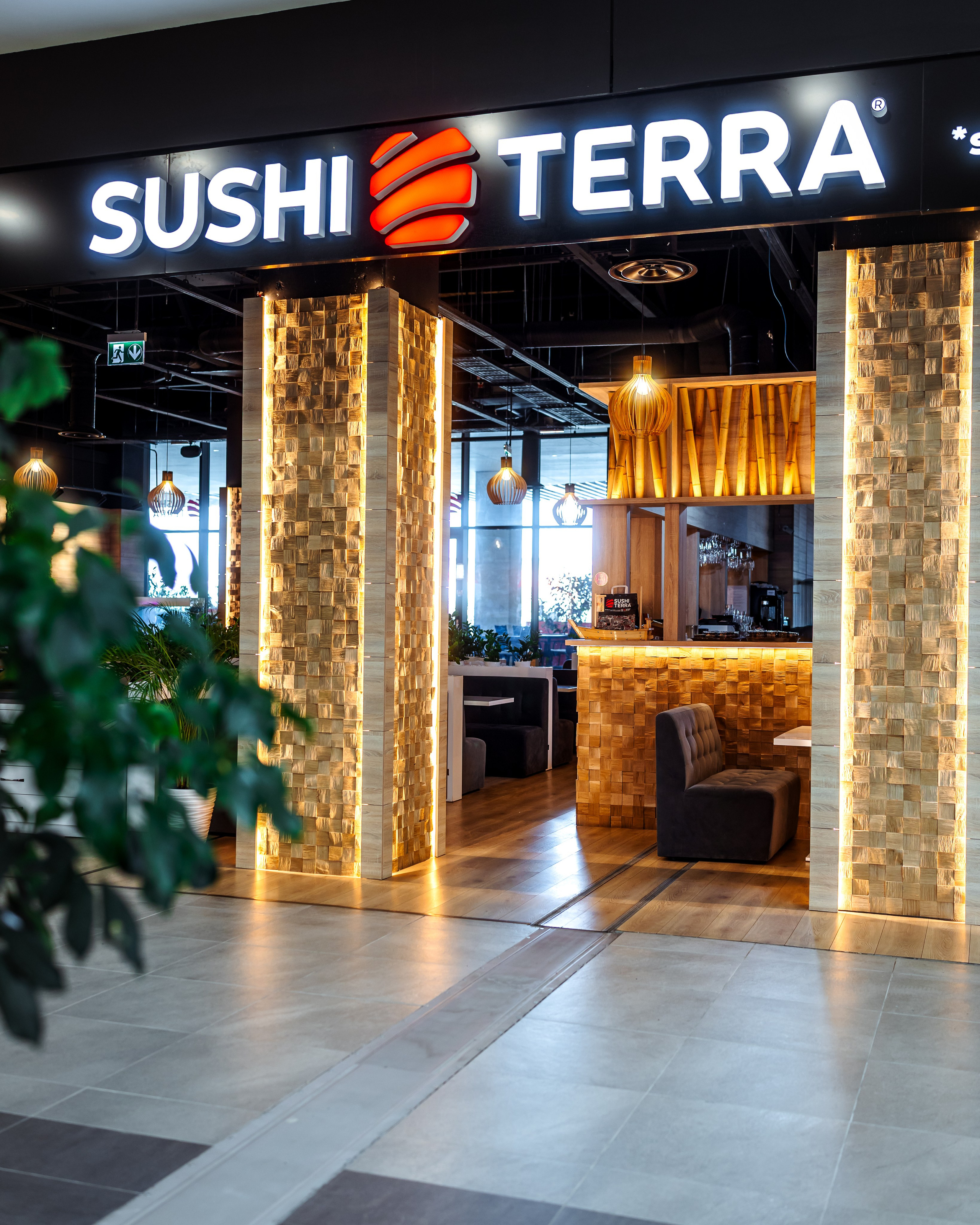 Sushi Terra. Marius Ciocan